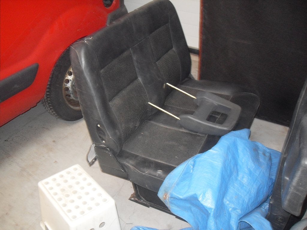 3plus 2 zits banken voor mercedes mb 100, Ophalen, Voor, Achterklep