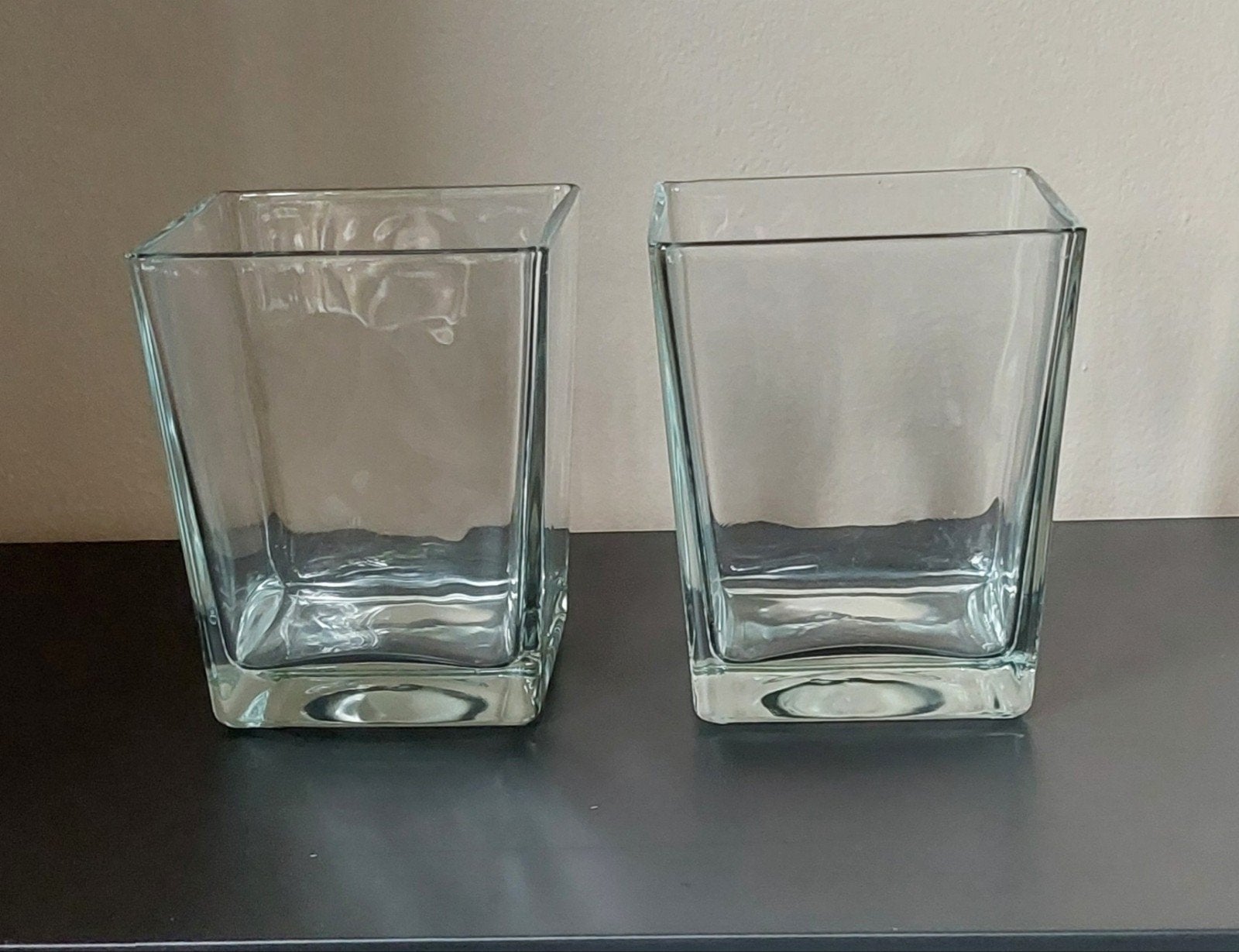 Set van 2 vierkante glazen vazen, Huis en Inrichting, Ophalen, Transparant, 17 cm, Glas