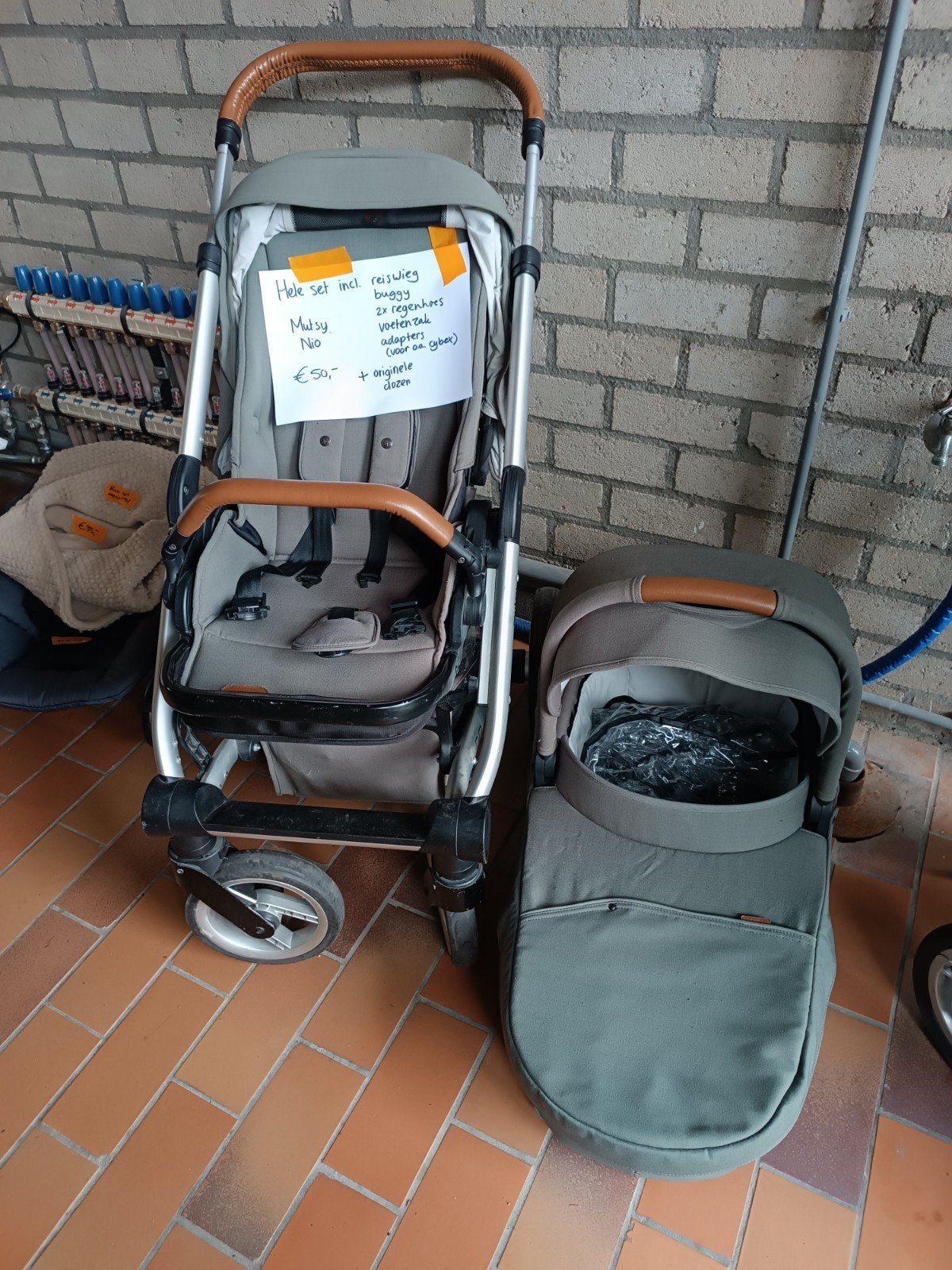 Mutsy Nio complete set met reiswieg en buggy, Ophalen, Gebruikt, Mutsy, Met reiswieg