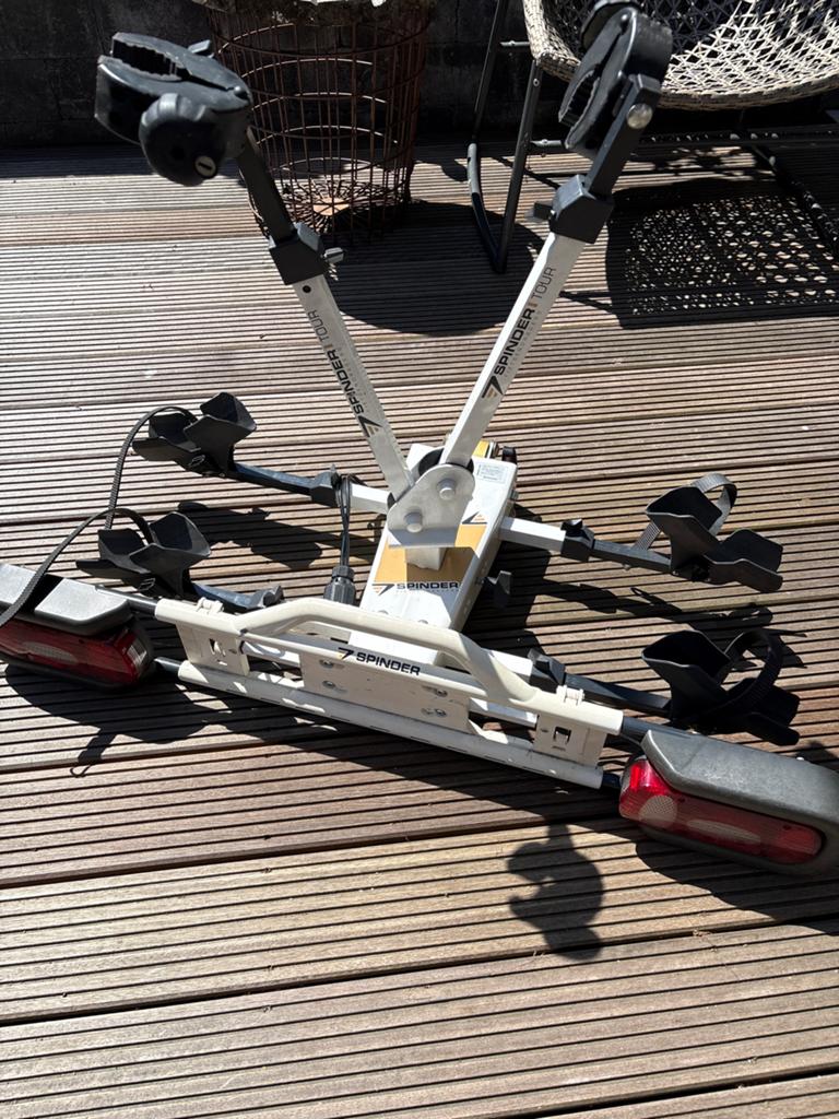 Spinder lichtgewicht fietsdrager voor 2 fietsen (2x 25kg), Gebruikt, Ophalen of Verzenden, 2 fietsen, Trekhaakdrager