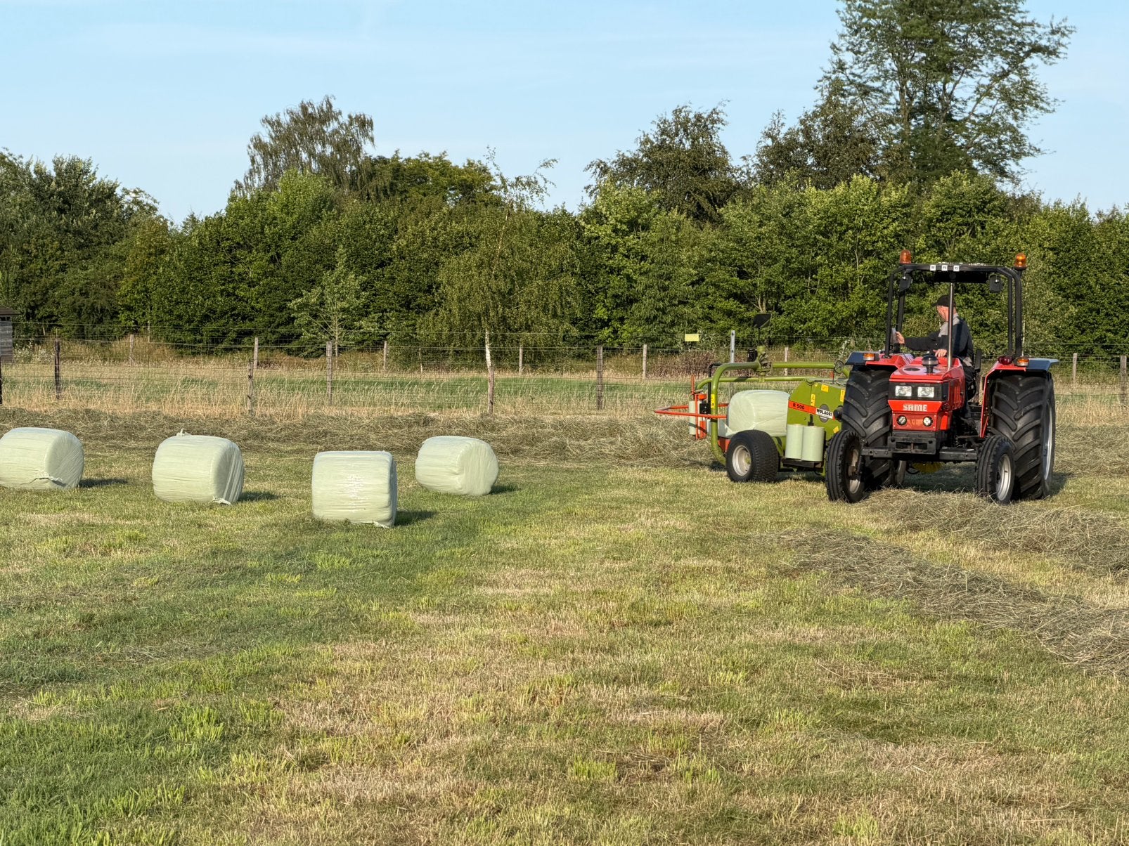 Mini foliebaaltjes hooi (3/4) ideaal voor paarden