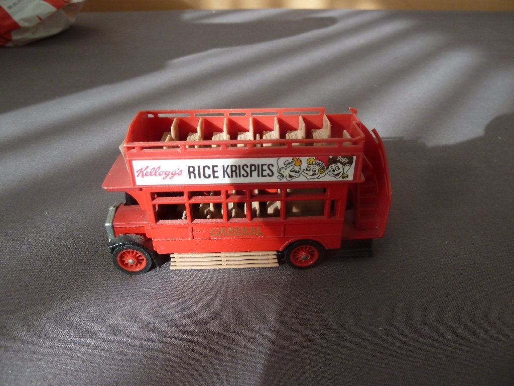 MATCHBOX: LONDON DUBBELDEKKER BUS    10 cm., Ophalen of Verzenden, Zo goed als nieuw, Bus of Vrachtwagen