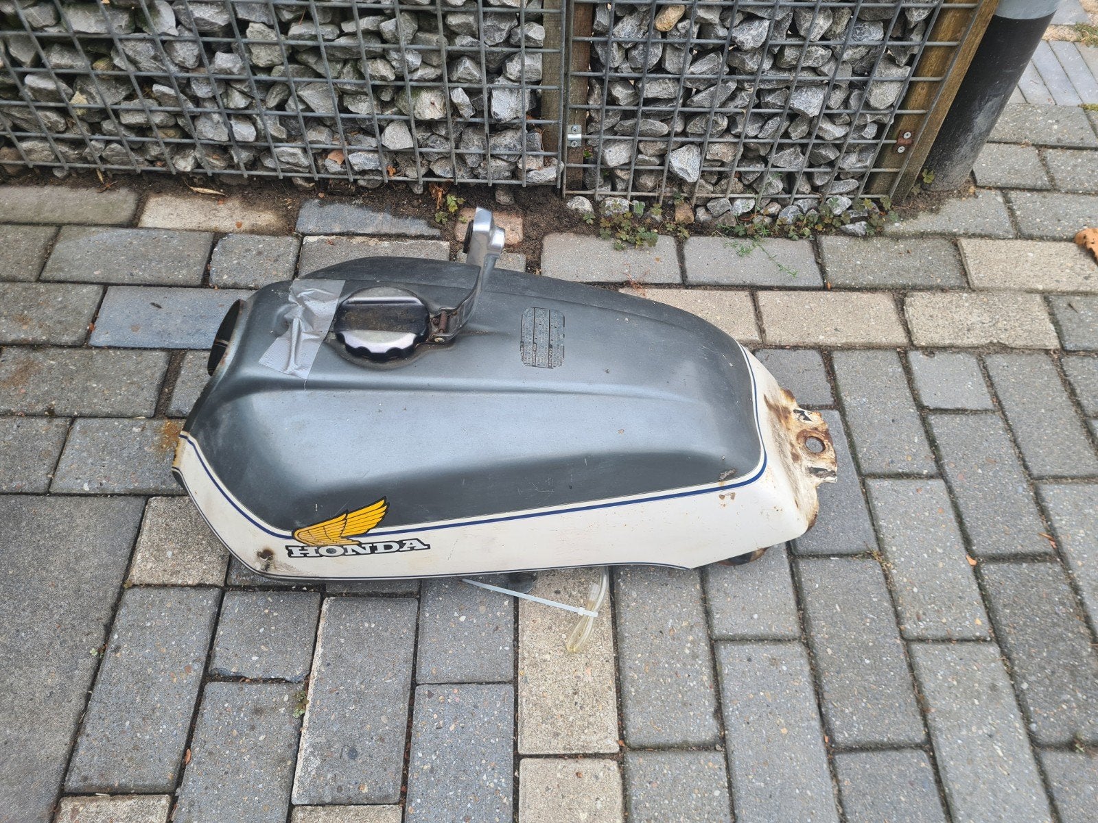 tank CB900F Bol Do'r 1982 met benzine kraan, Motoren, Ophalen, Gebruikt