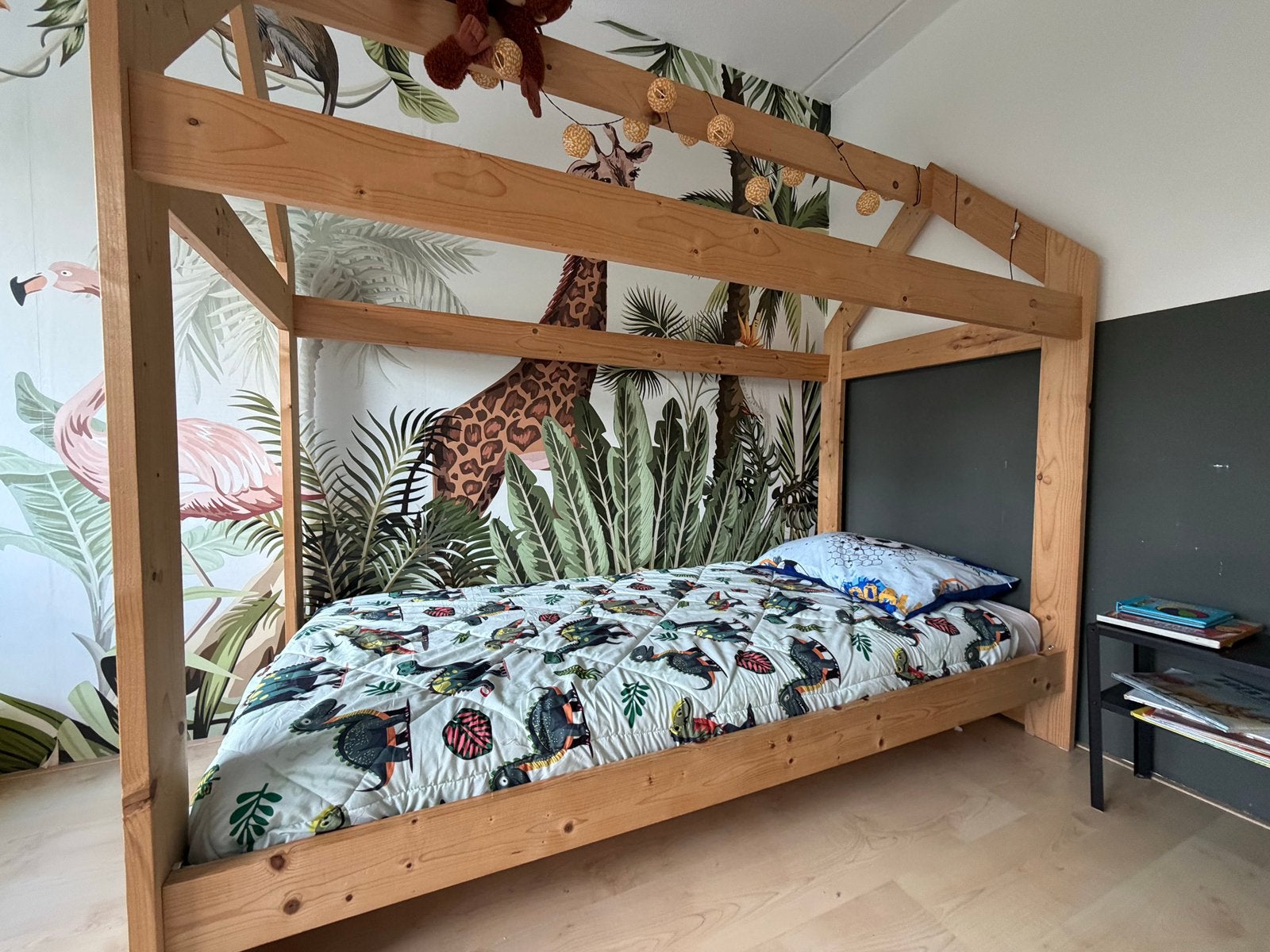 Huisjesbed 90x200 – massief hout, Ophalen, 85 tot 100 cm, Gebruikt, Matras