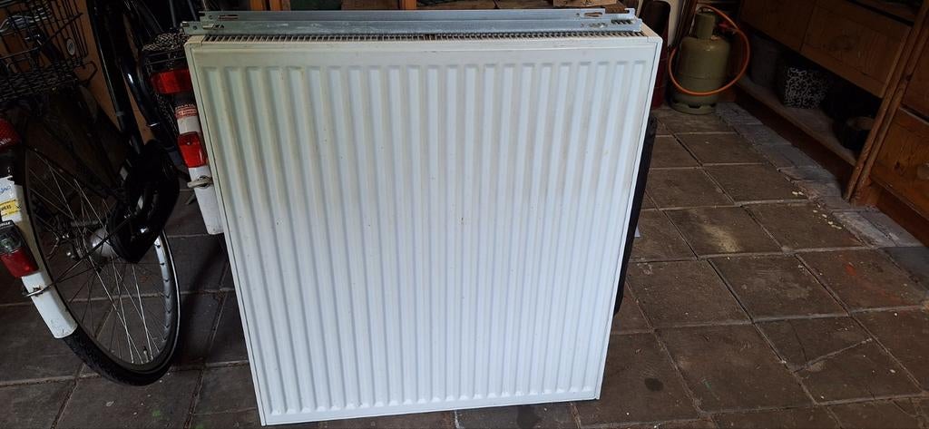Goed werkende witte radiator, Ophalen, Gebruikt, Radiator, 60 tot 150 cm