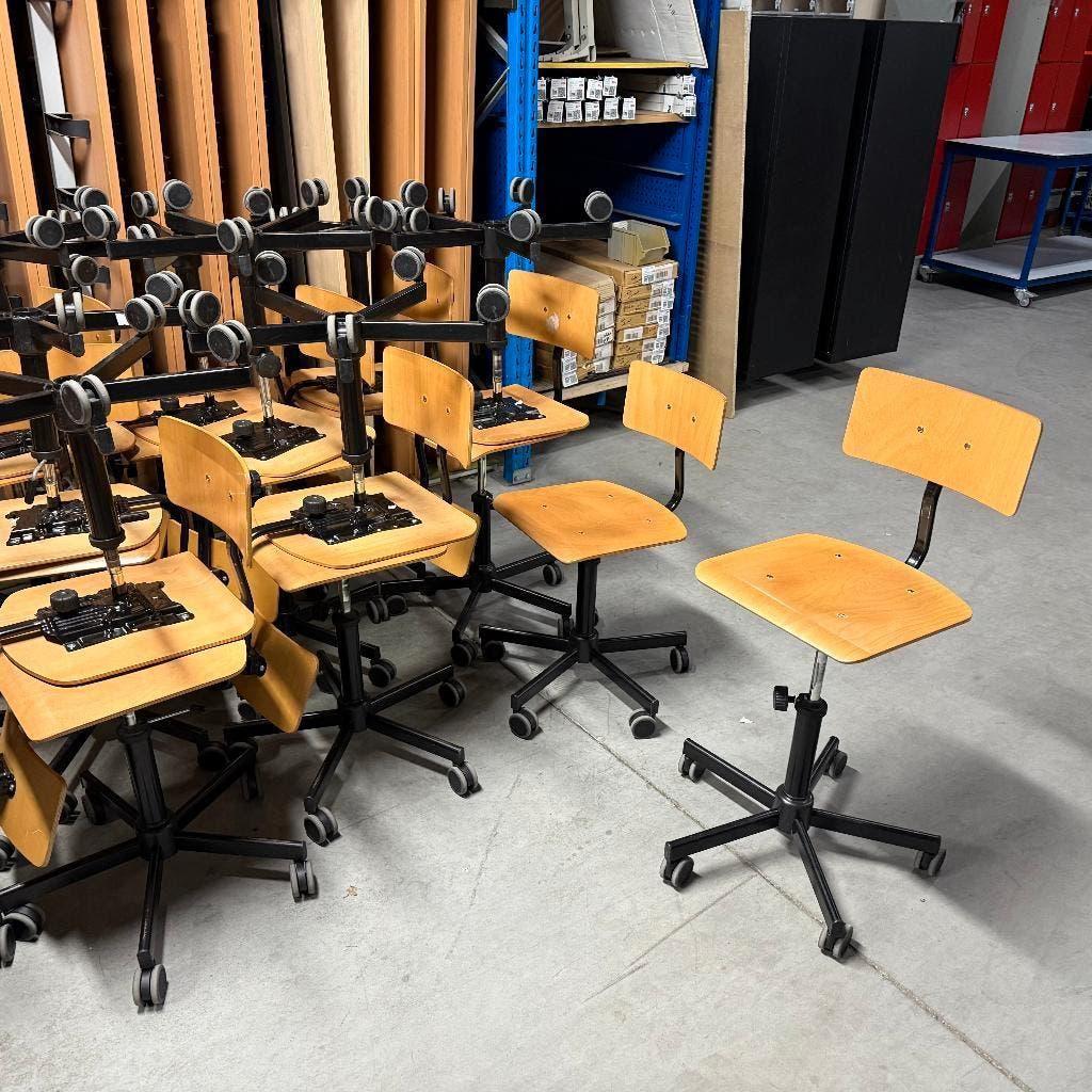 Partij retro / vintage houten bureaustoelen stoelen, Huis en Inrichting, Stoelen, Ophalen, Gebruikt, Bruin, Vijf, Zes of meer stoelen