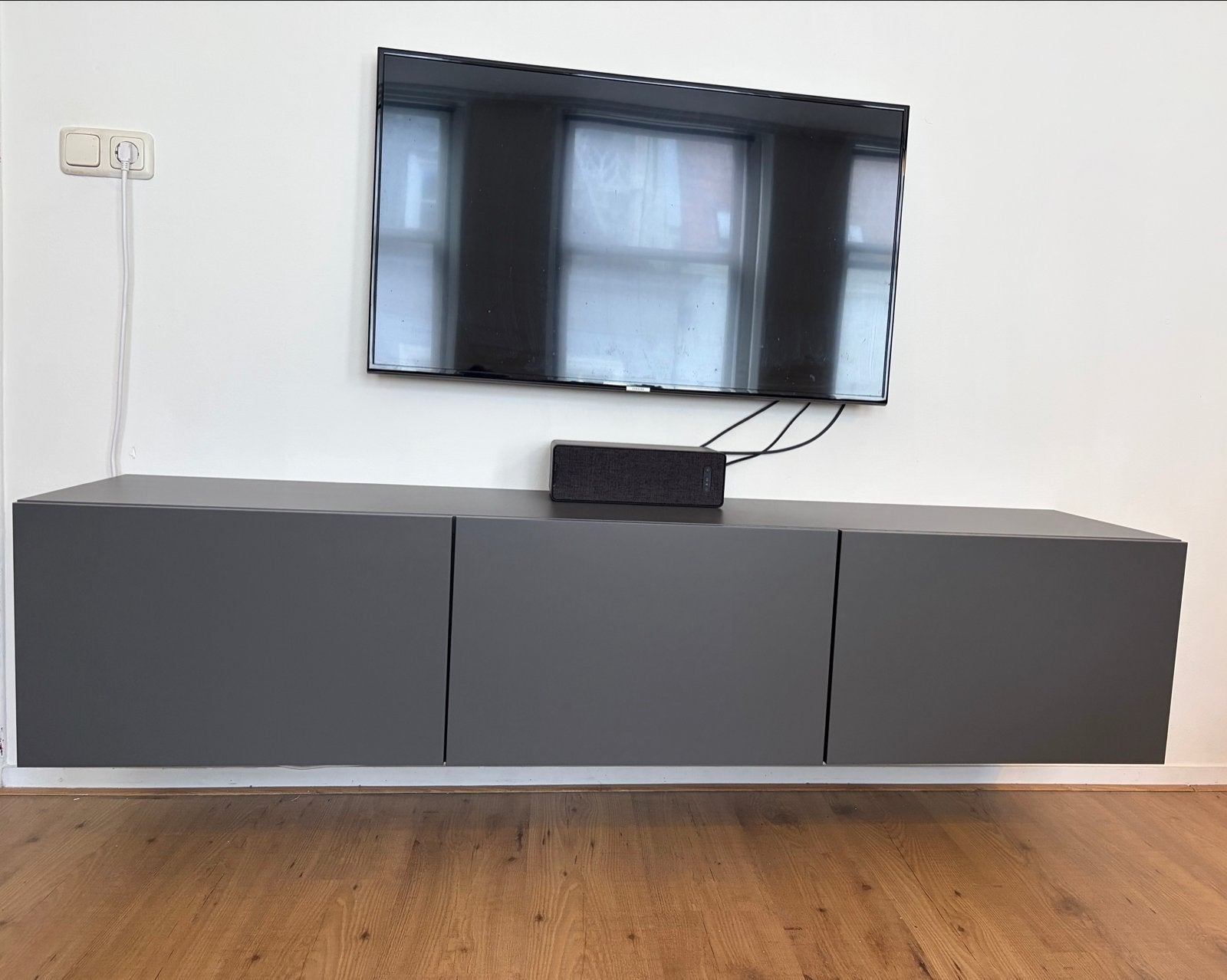 IKEA BESTA TV-meubel - Zwevend, Huis en Inrichting, Ophalen, Overige materialen, 150 tot 200 cm, Zo goed als nieuw