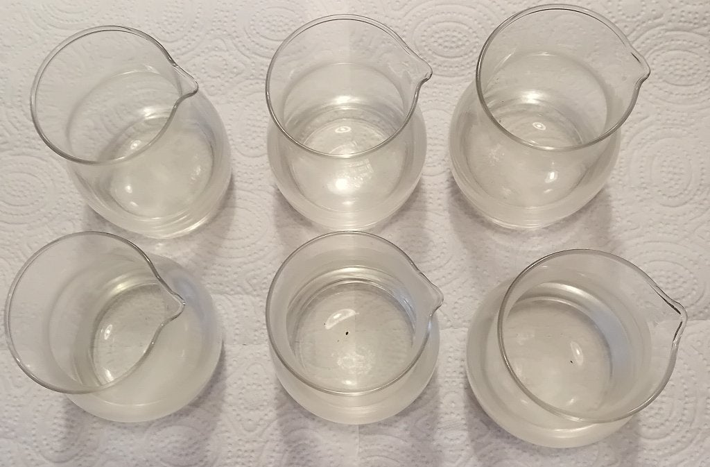 Te Koop: Zes (glazen) wijnkannetjes, zogenaamde pichets. , Ophalen of Verzenden, Zo goed als nieuw, Overige typen
