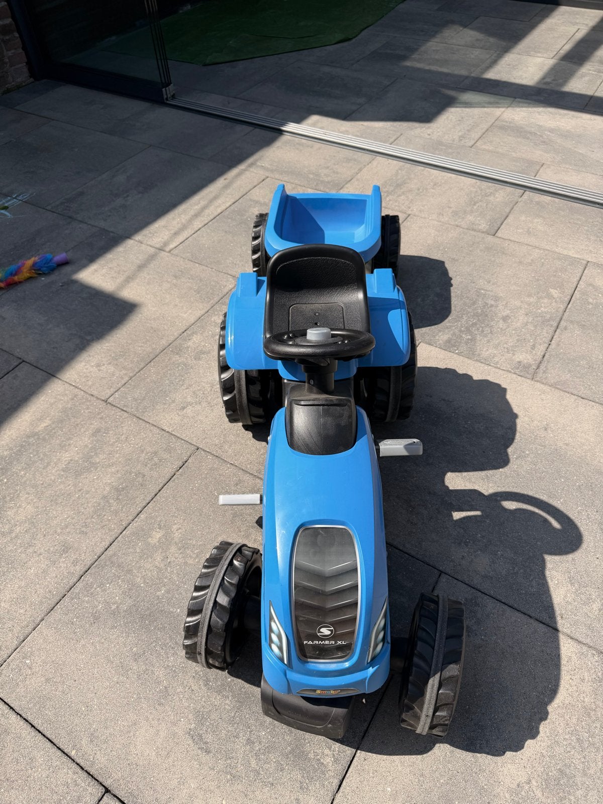 Blauwe traptractor met aanhanger - Farmer XL, Kinderen en Baby's, Speelgoed | Buiten | Voertuigen en Loopfietsen, Ophalen, Gebruikt