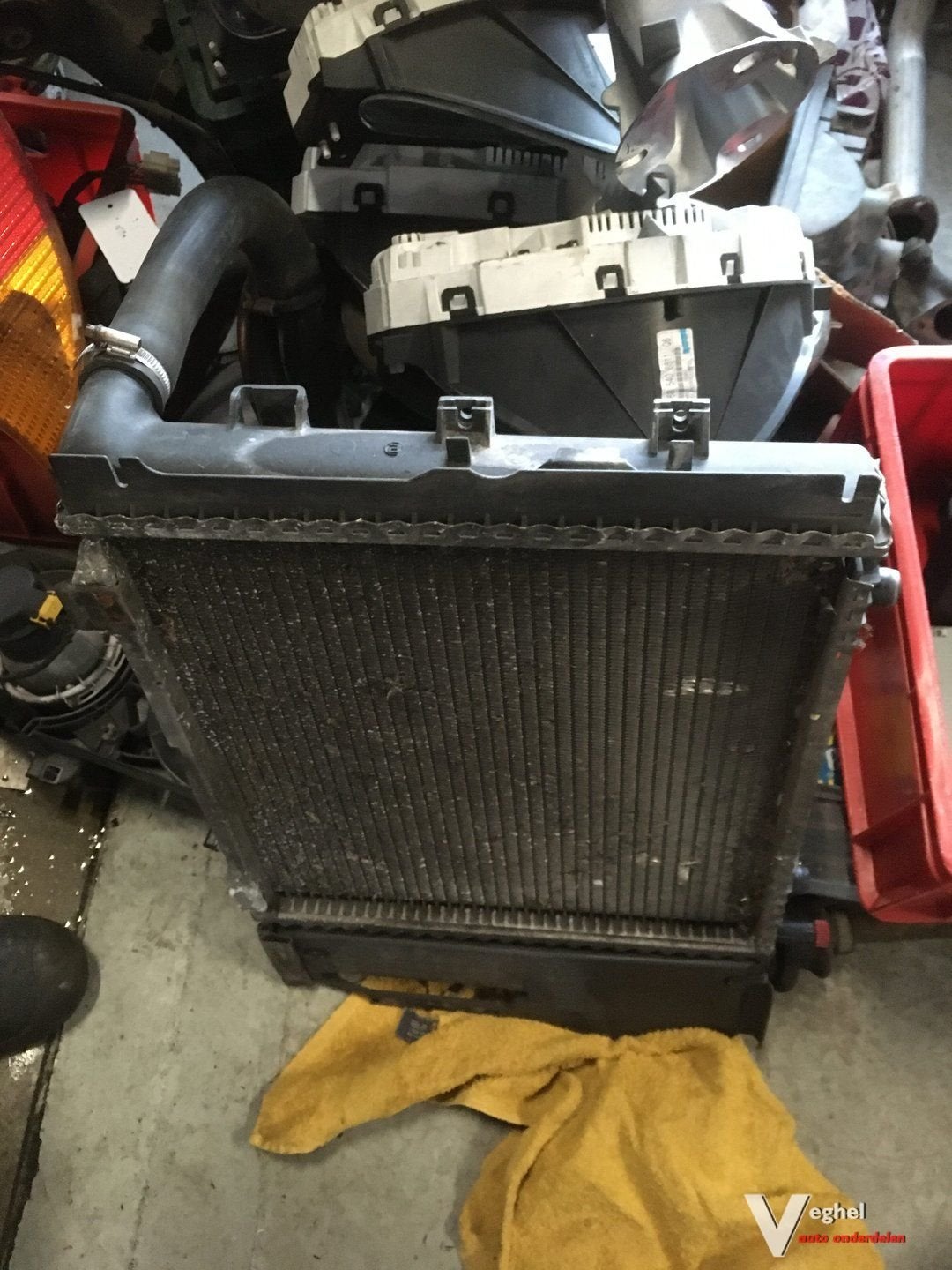 w124 220 radiateur 1993, Gebruikt, -, -, Ophalen of Verzenden