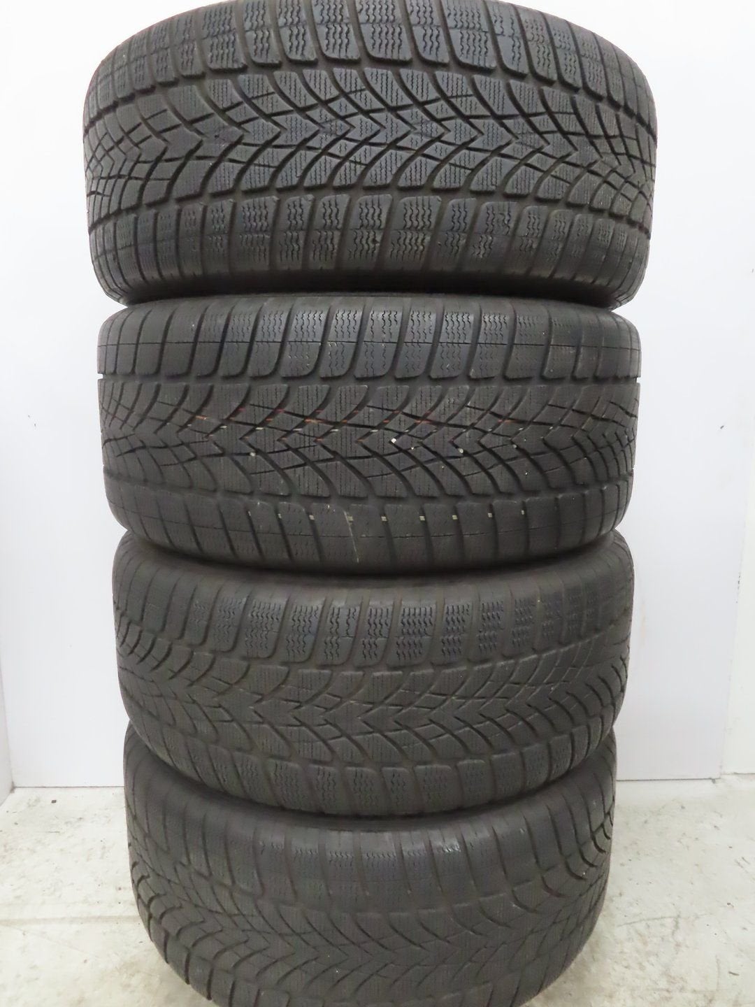 Porsche 20 inch Origineel sport velgen Macan en winterbanden, Auto-onderdelen, Gebruikt, -, -, Banden en Velgen
