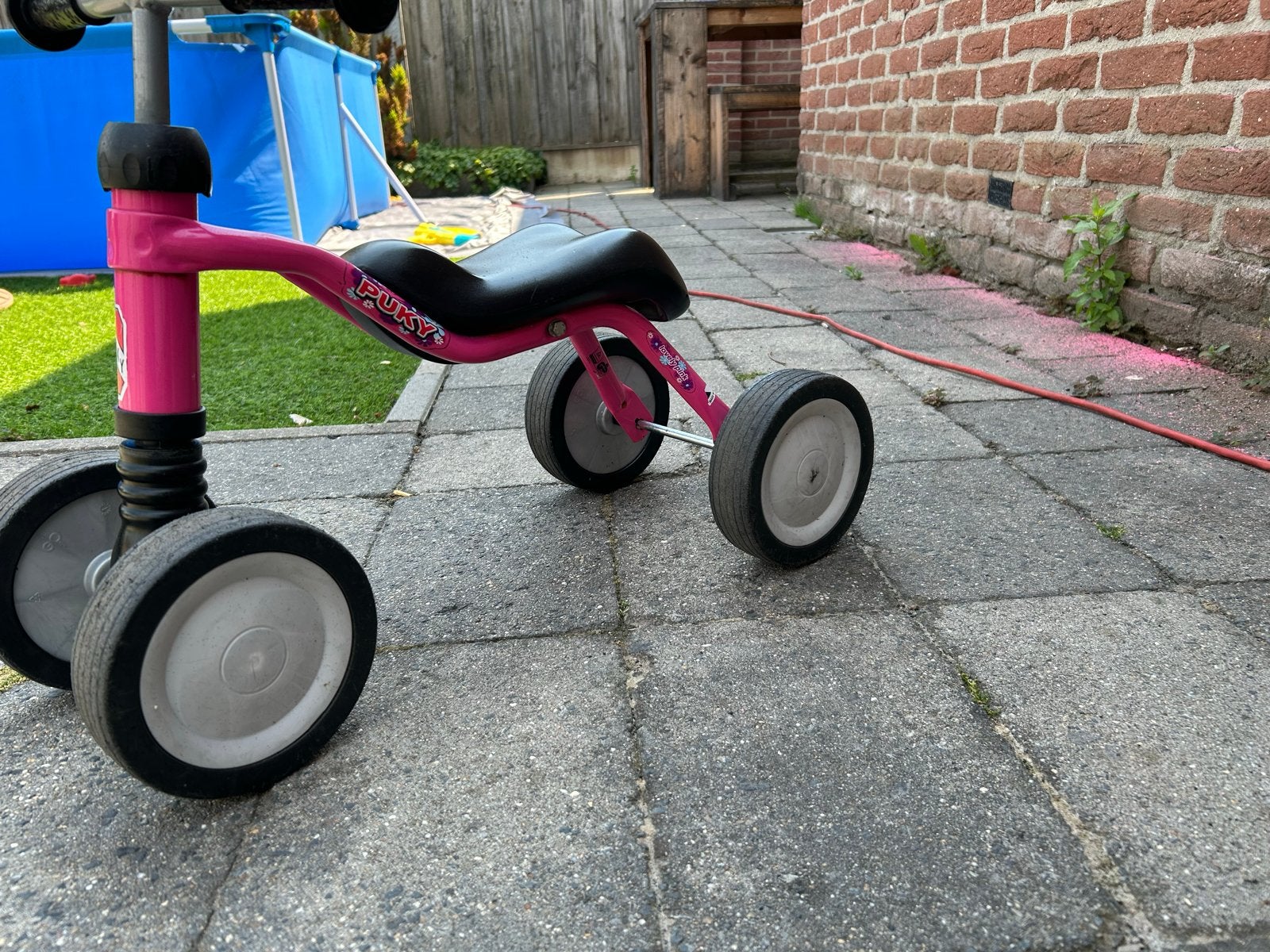 Roze Puky loopfiets met 4 wielen voor kleintjes, Ophalen, Gebruikt, Loopfiets