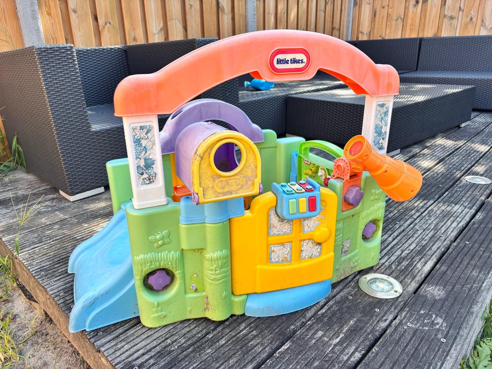 Little Tikes Speelhuisje met Glijbaan en Activiteiten, Ophalen, Gebruikt, Glijbaan