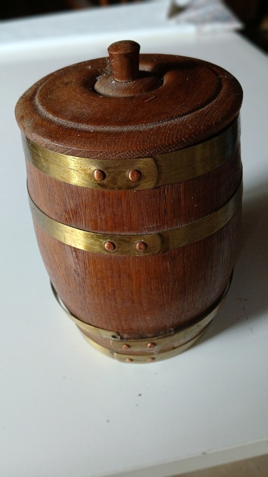 Sigaren/ tabak pot, Ophalen