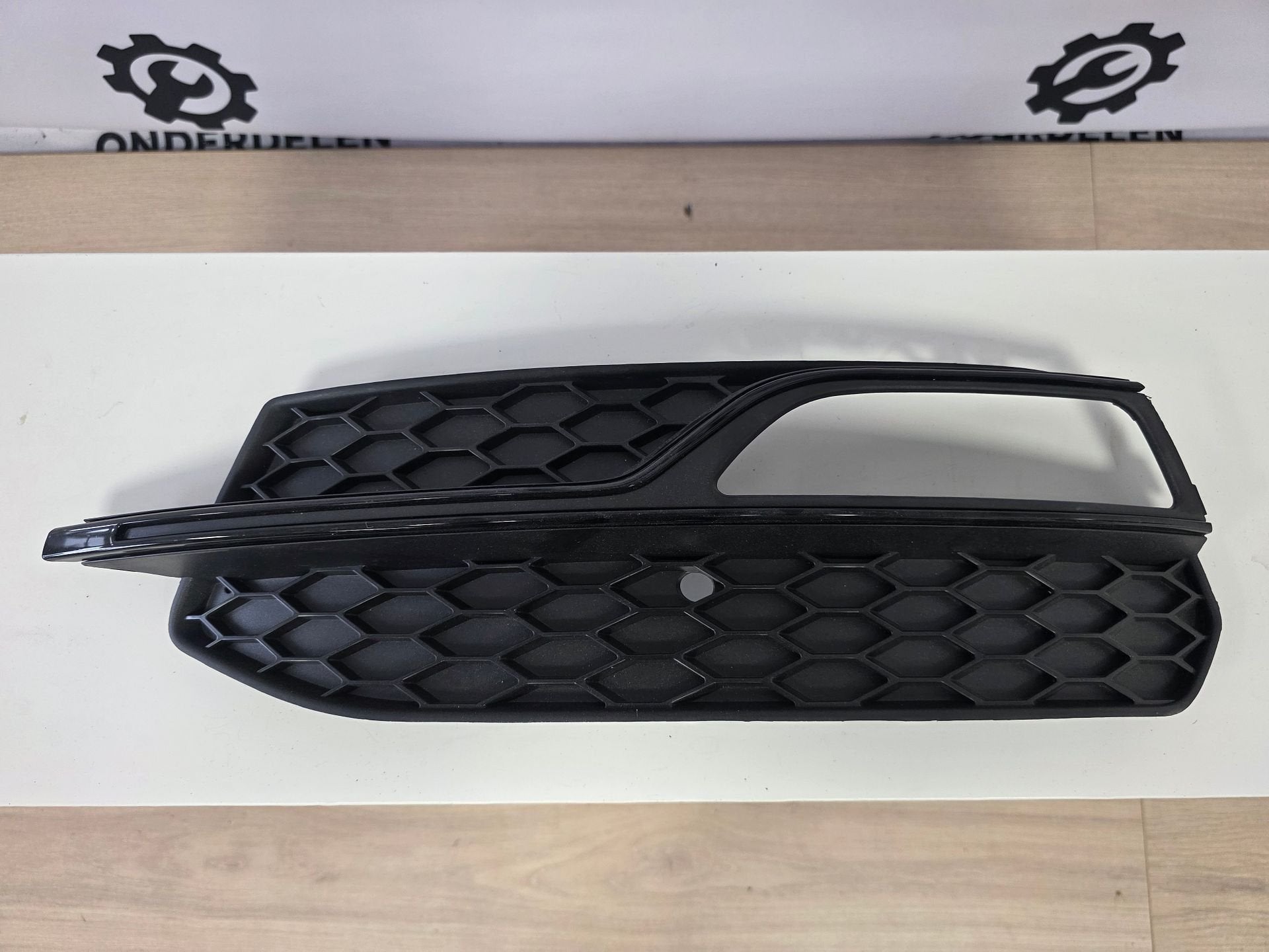 Audi A3 8V S-Line Grill Links Voorbumper 8V3807681G, Gebruikt, -, -, Ophalen of Verzenden