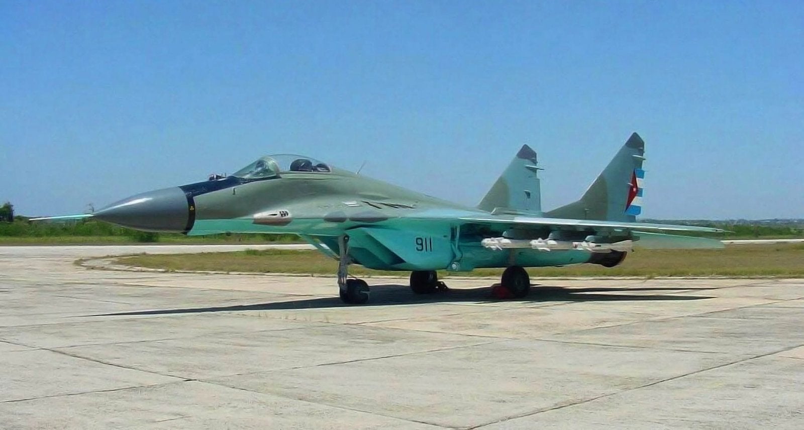 Hobby Master HA6519 | Mikoyan - Gurevich MIG-29 Fulcrum A, Ophalen, Schaalmodel, Nieuw, Pilot Station