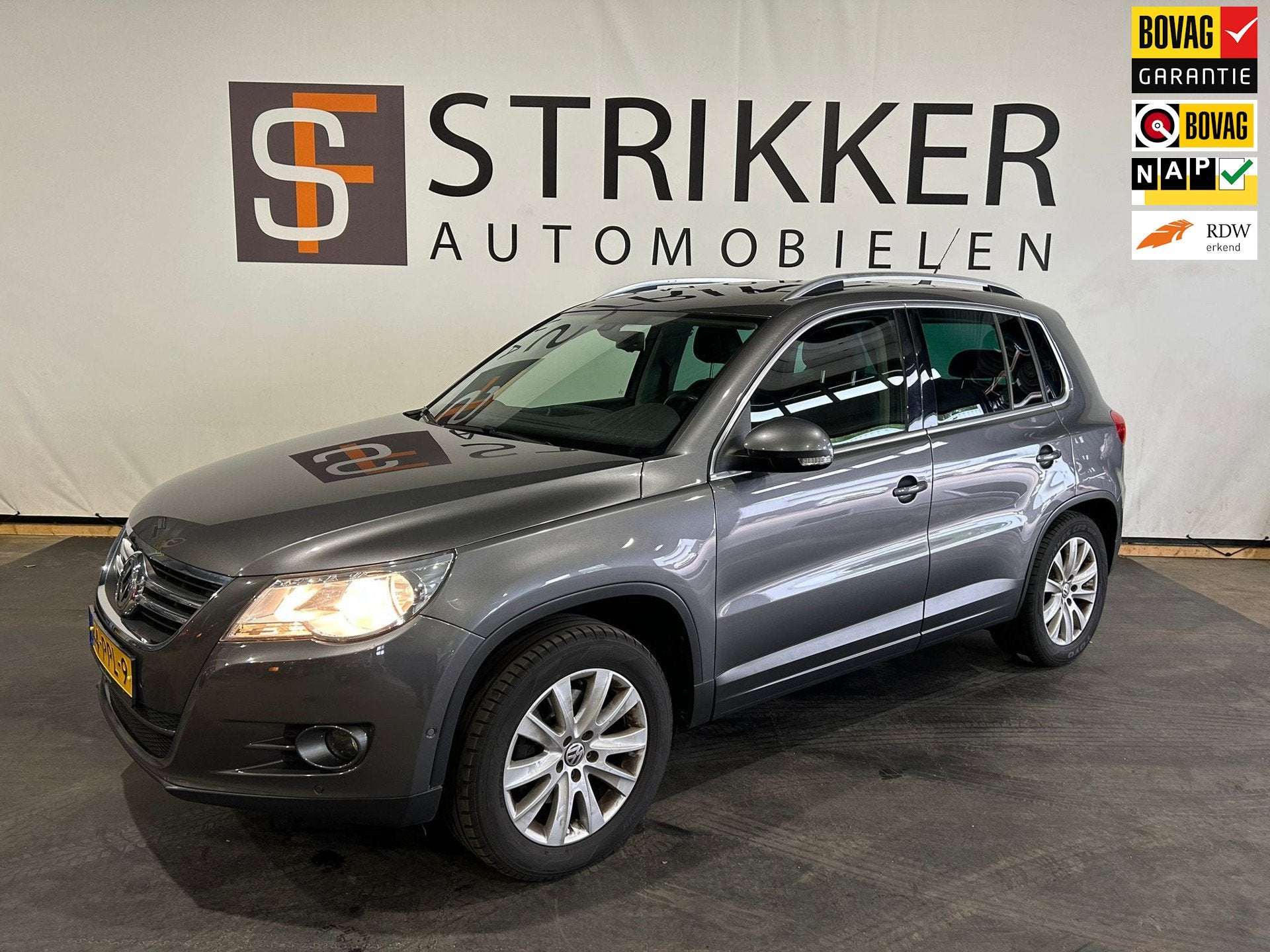 Volkswagen Tiguan 1.4 TSI Sport&Style, Voorwielaandrijving, Euro 5, 15 km/l, Zwart