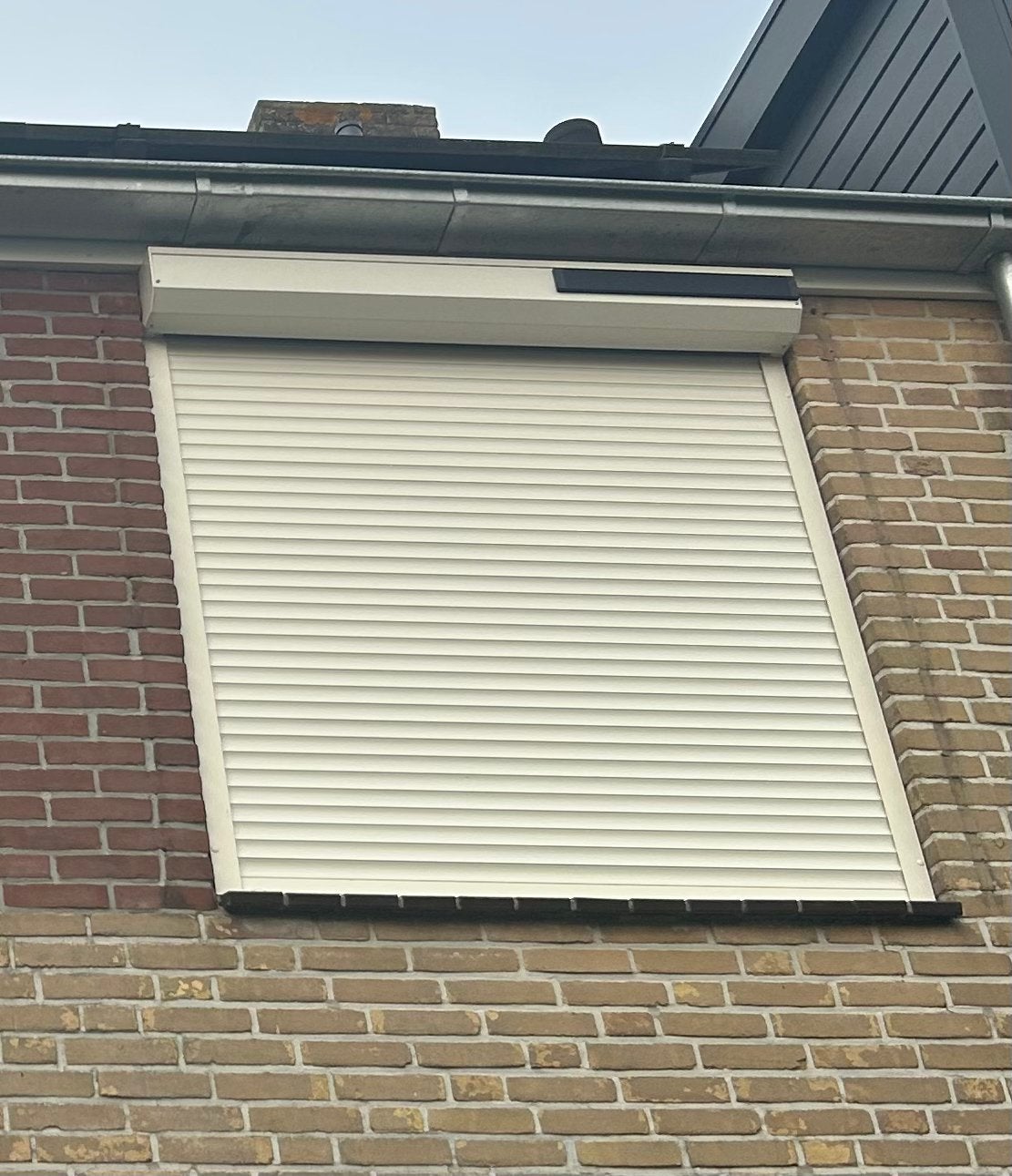 Zon en Scherm Solar ZS020 rolluik - Ivoor, Ophalen, 100 tot 150 cm, Zo goed als nieuw, Elektrische bediening