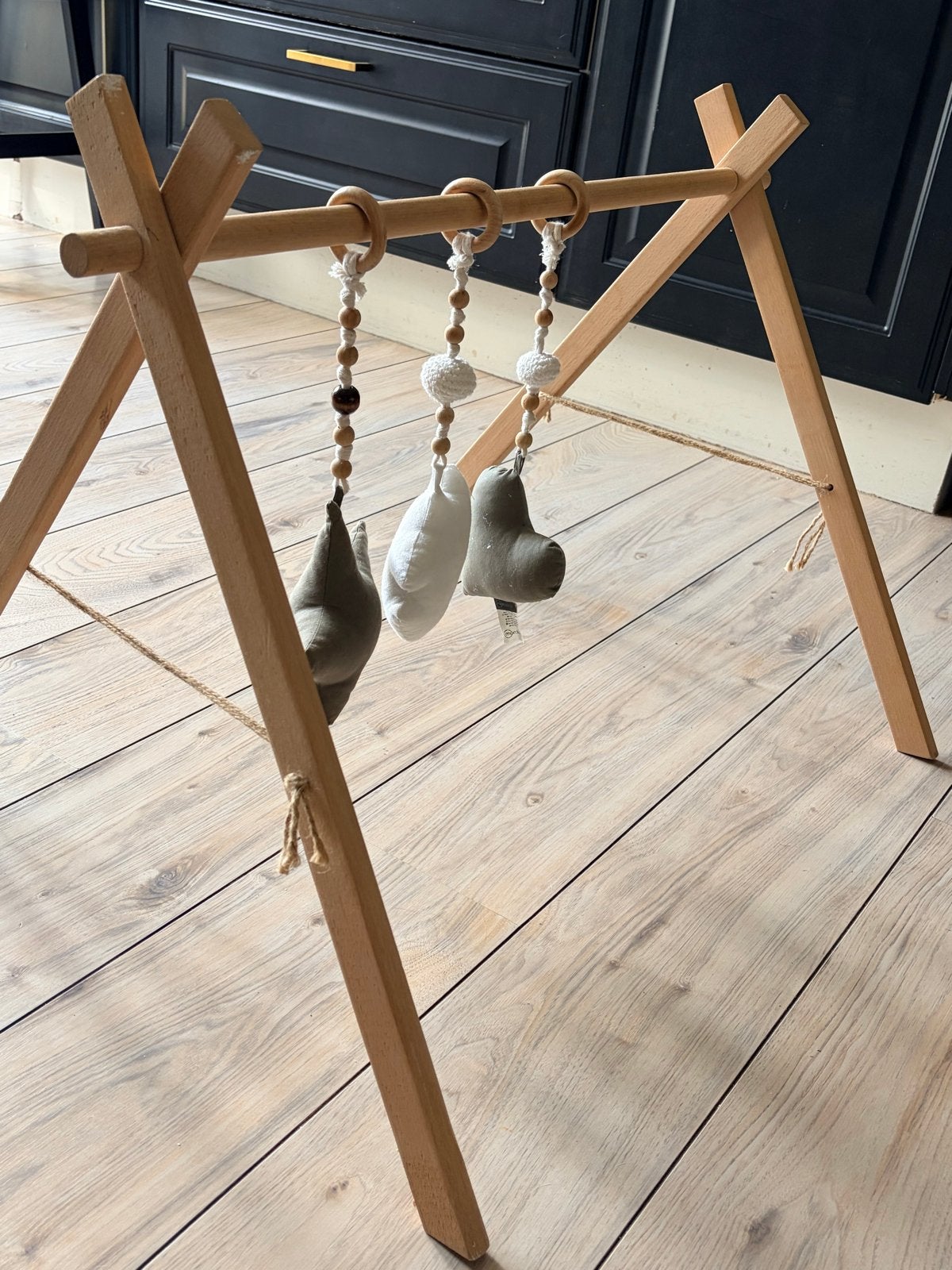 Houten babygym met speeltjes, Ophalen, Zo goed als nieuw, Babygym