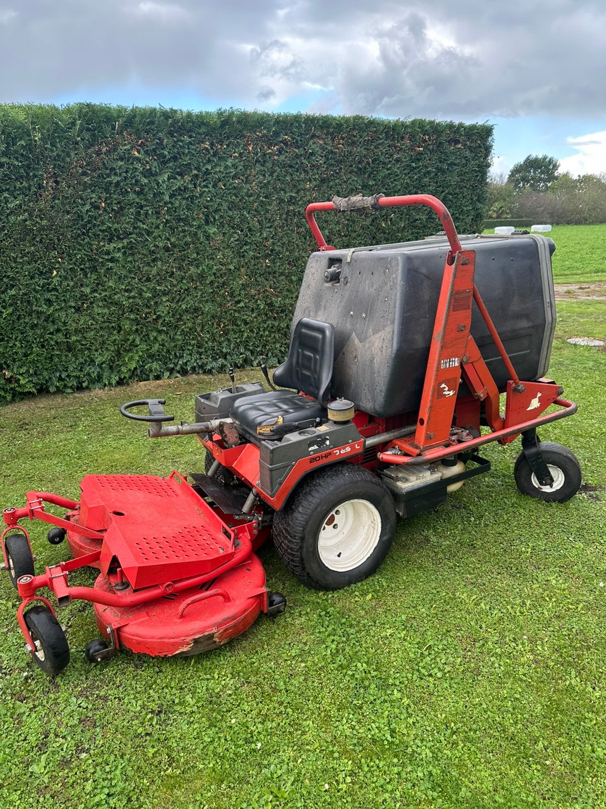 Gianni ferrari. Zero turn Diesel, Tuin en Terras, Ophalen, Gebruikt, Elektrische starter, 120 cm of meer
