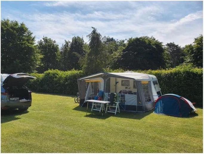 Knaus caravan 2000 Volledig uitgerust | Nette staat, Caravans en Kamperen, Caravans, Rondzit, Particulier, Stabilisator, Knaus