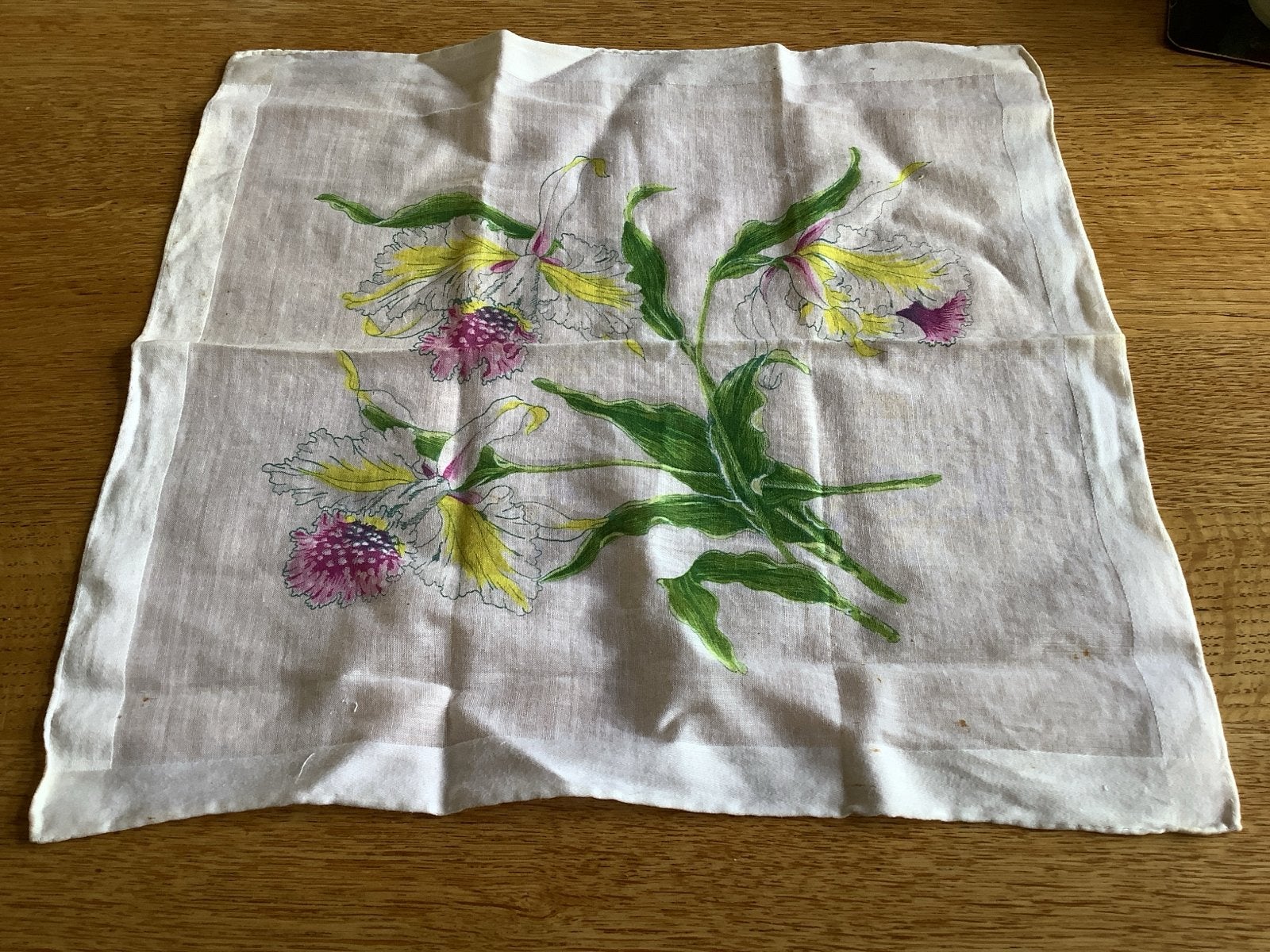 Vintage Zijden? zakdoek met bloemenprint - Orchideeën, Ophalen of Verzenden