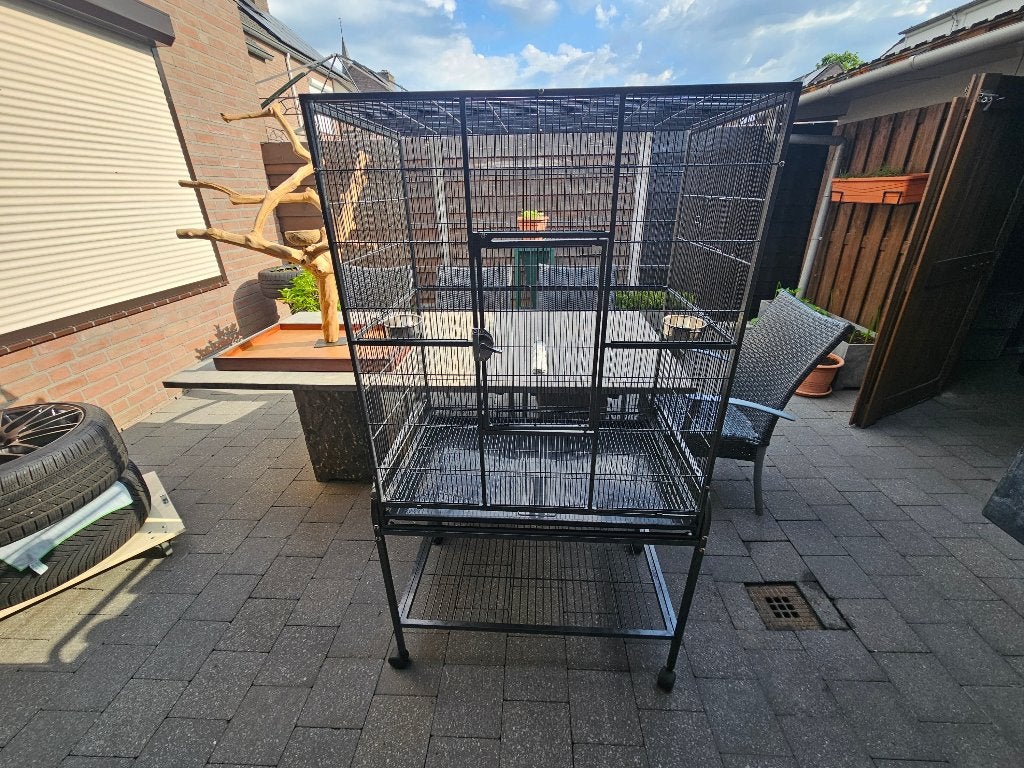 papegaaien kooi / vogelkooi, Ophalen, Zo goed als nieuw, Metaal, Vogelkooi