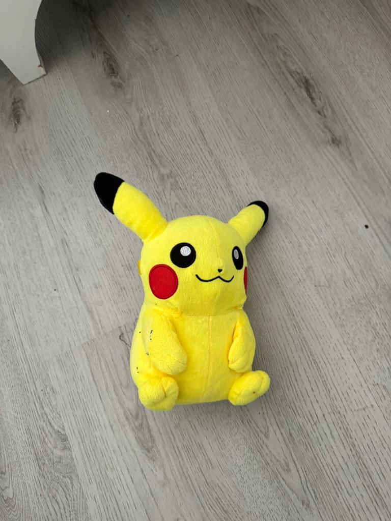 Pikachu Pokemon Knuffel, Ophalen of Verzenden, Zo goed als nieuw, Overige typen