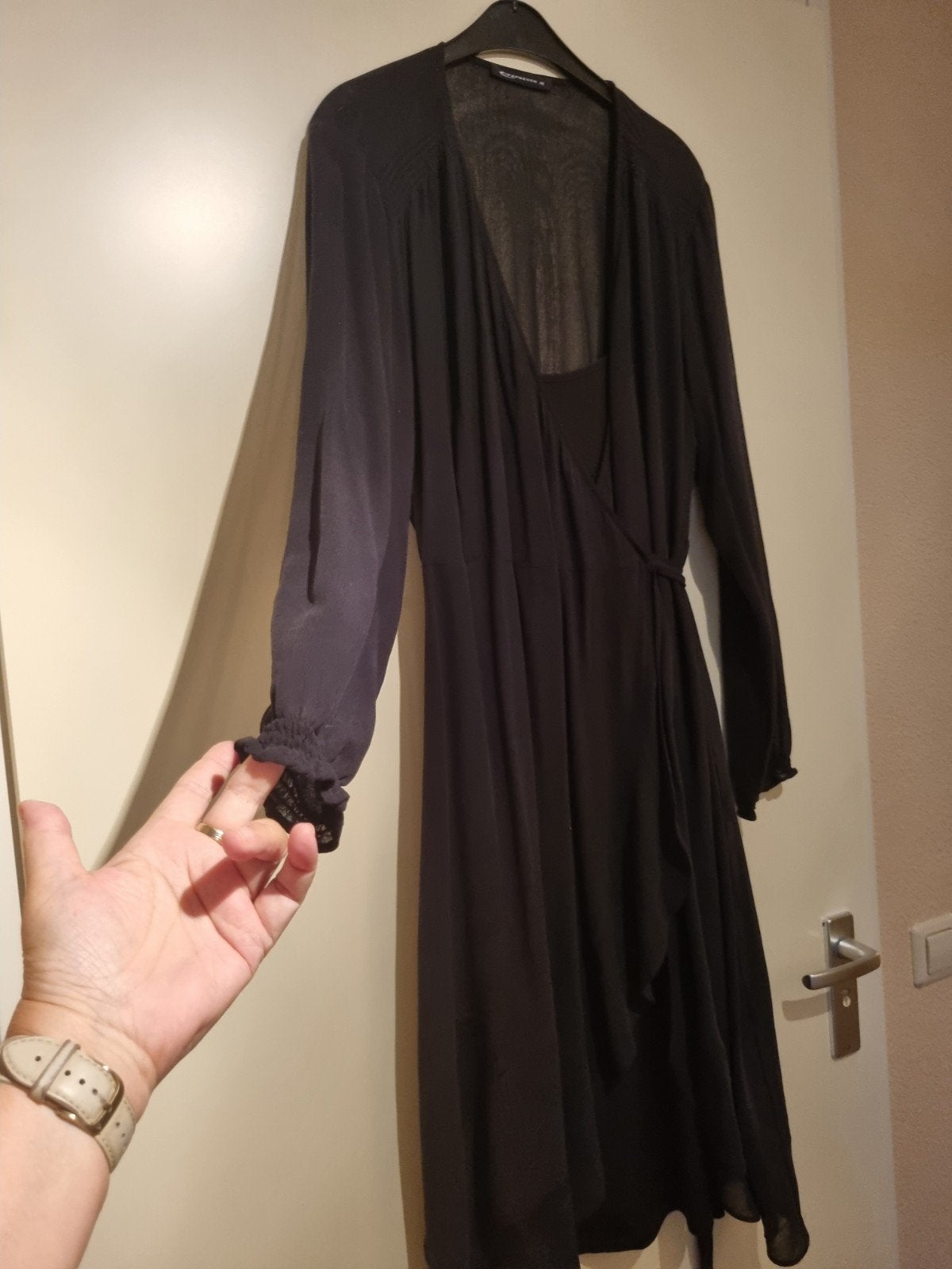 Zwarte Expresso overslag jurk met onderjurk, 44, Zwart, Maat 42/44 (L), Nieuw, Onder de knie