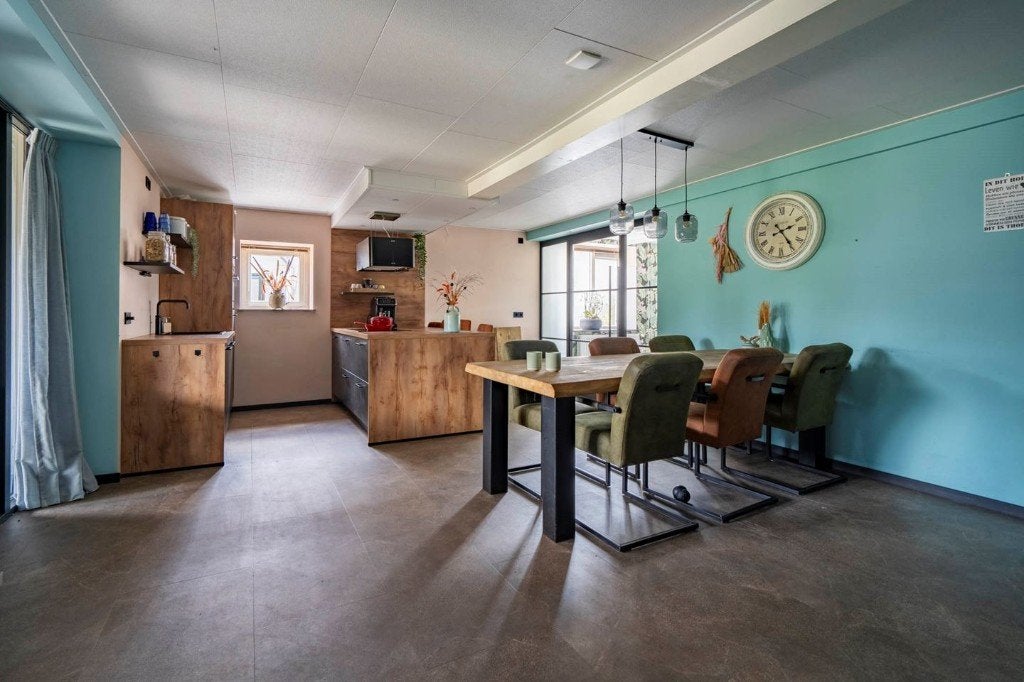 keuken, kookeiland met apparatuur, Huis en Inrichting, Keuken | Complete keukens, Ophalen, Gebruikt, Bruin, Enkelwandige keuken