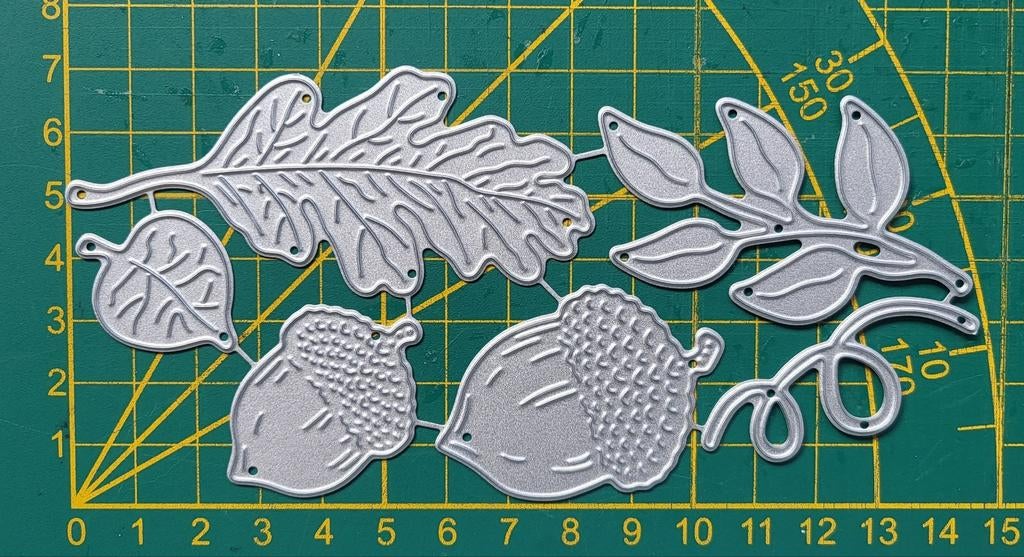 Snijmal  herfst/ eikenblad/ takje/ eikels, Ophalen of Verzenden, Nieuw, Overige thema's, Pons of Mal