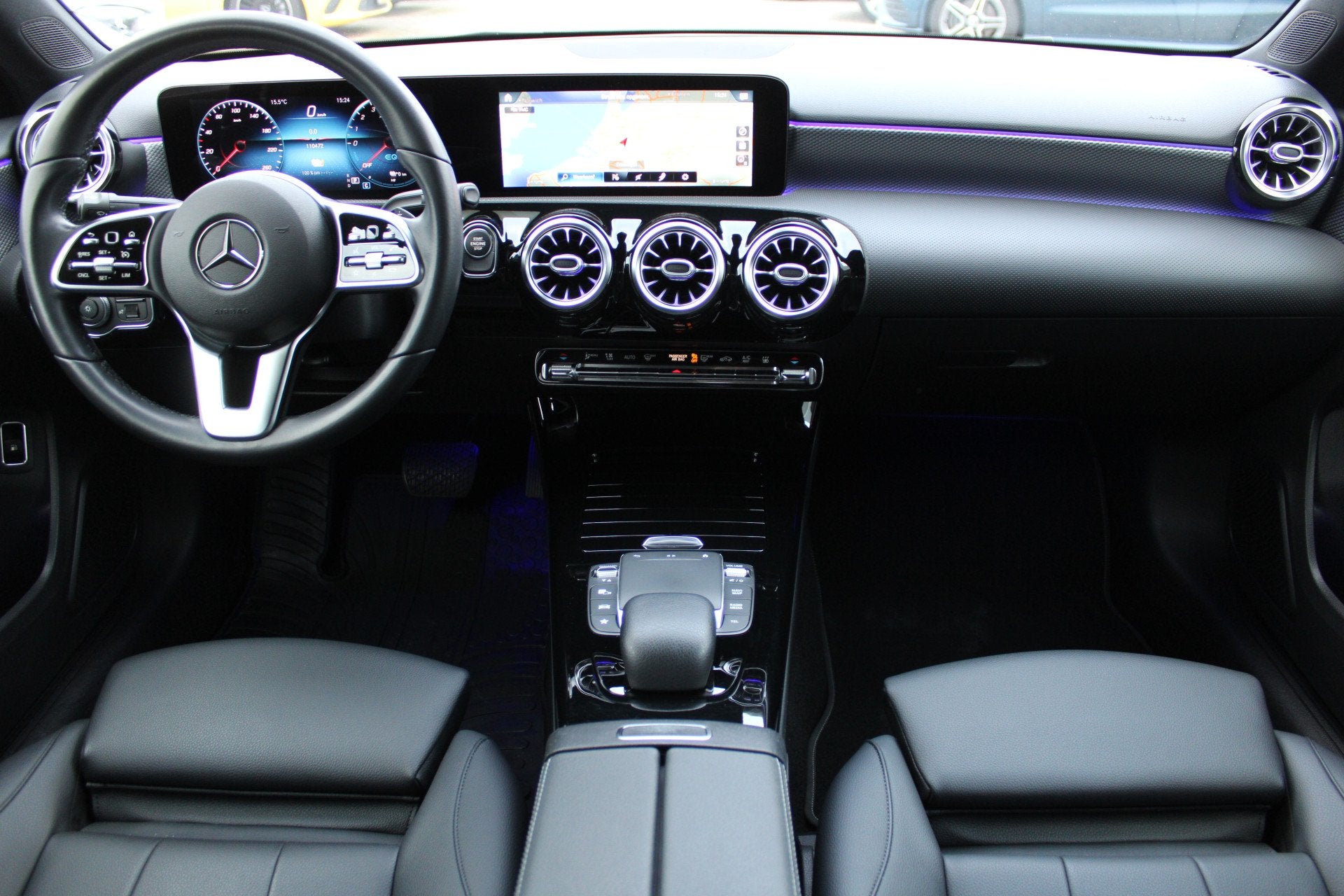 Mercedes-Benz A-Klasse 250e AUT8 Premium LEDER CARPLAY WIDES, Gebruikt, 4 cilinders, Automatische klimaatregeling, Bedrijf