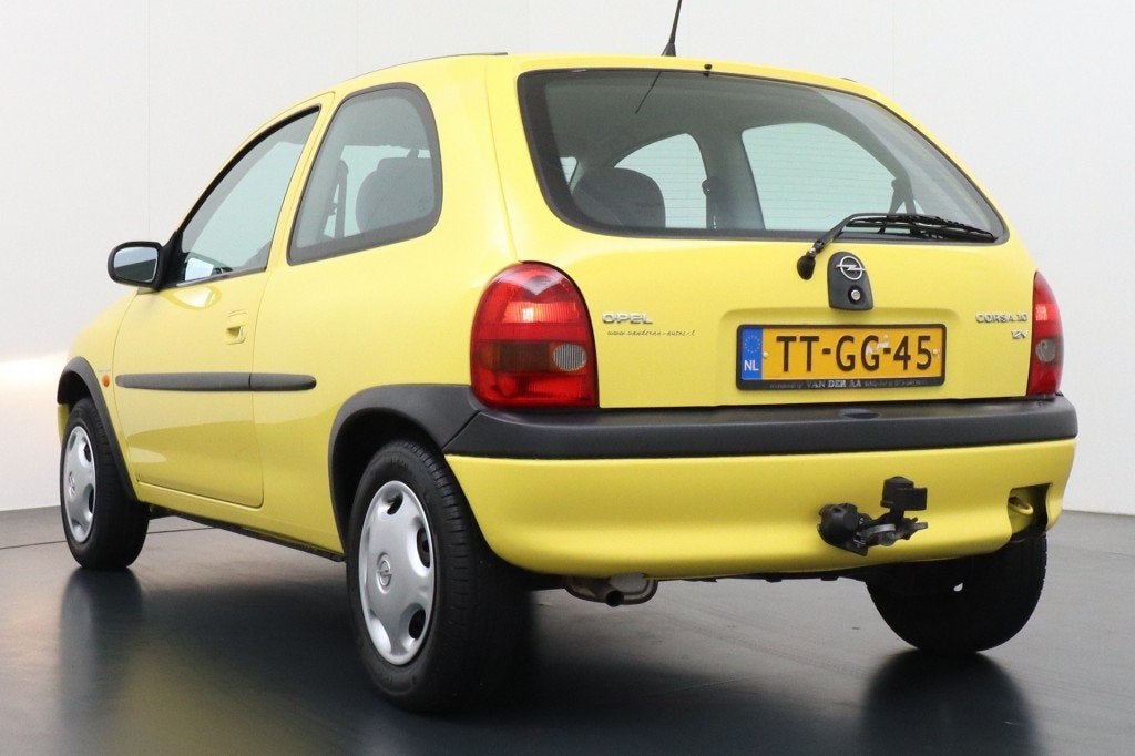 Foto 3 van Opel CORSA 1.0I-12V CITY HB 3-Drs YOUNGTIMER!! Lage km-Stand