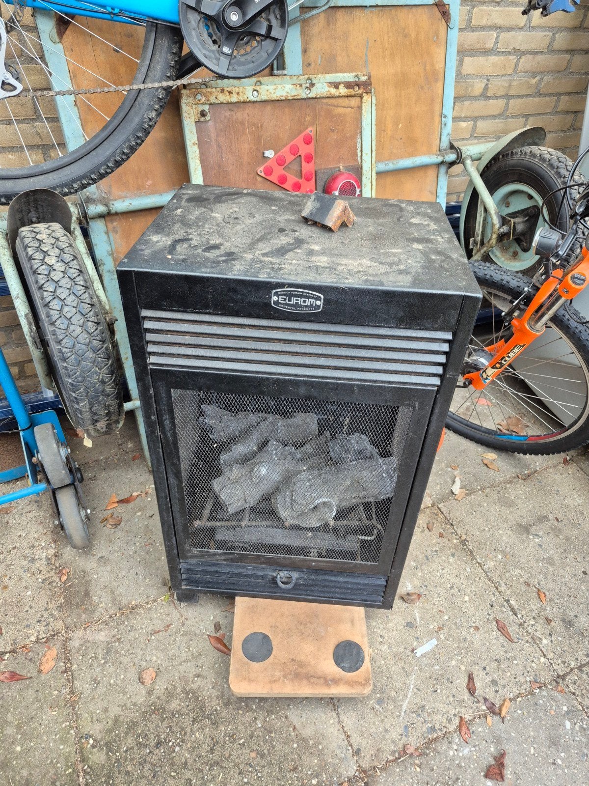 gratis Eurom Outdoor Veranda Gaskachel - Defect, Ophalen of Verzenden, Gebruikt, Vrijstaande haard, Gashaard