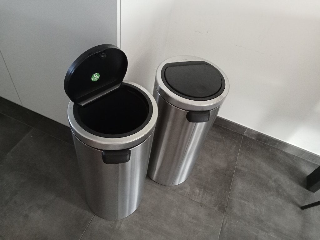 Brabantia prullenbak 30L, Huis en Inrichting, Woonaccessoires | Prullenbakken, Ophalen, 50 – 75, Rvs, 20 tot 30 liter