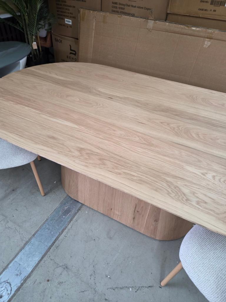 Eettafel Novero Eiken 200 cm van Livingfurn | Bkeus, Ophalen