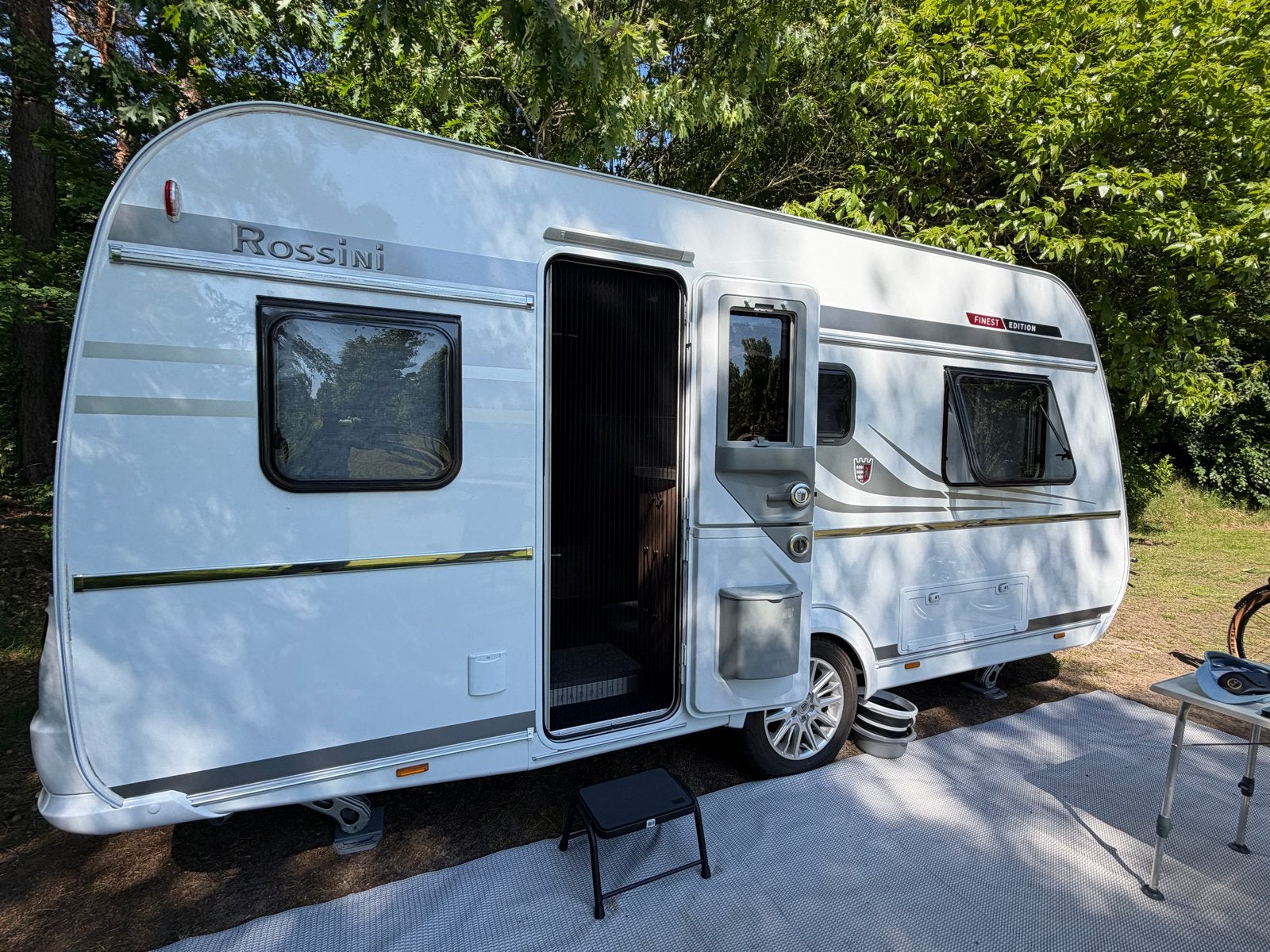Tabbert Rossini 450E Finest Edition (Nieuwstaat), Caravans en Kamperen, Caravans, Rondzit, Tabbert, Frans bed, Particulier