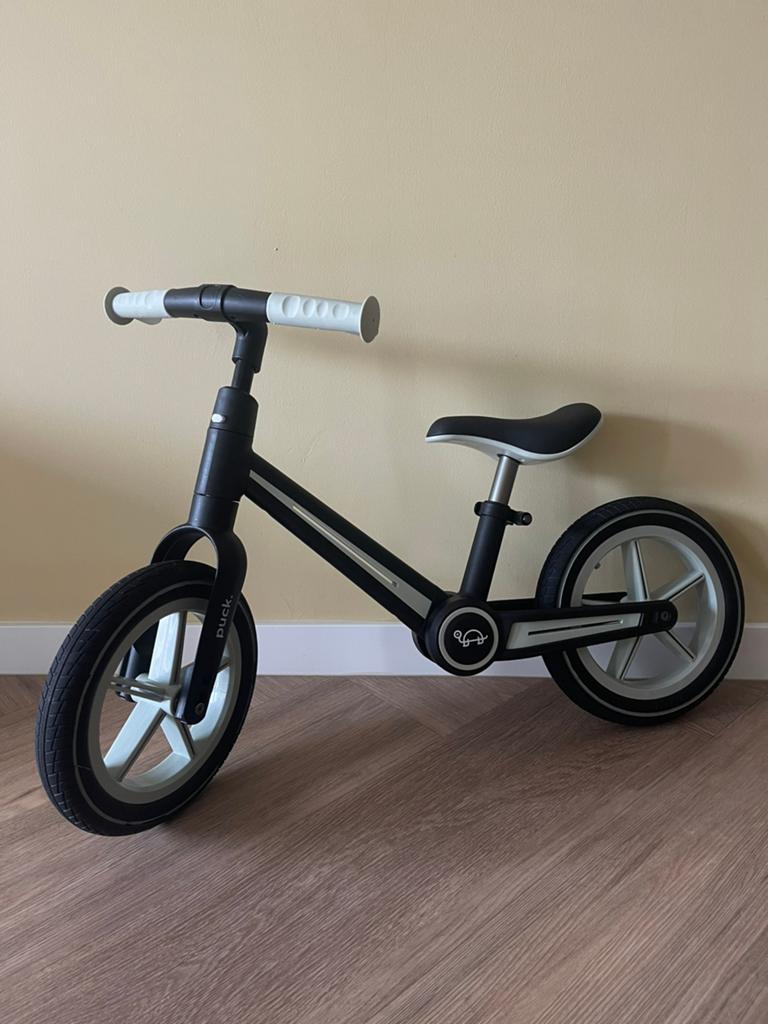 Loopfiets Puck 12 inch, Ophalen, Zo goed als nieuw, Loopfiets