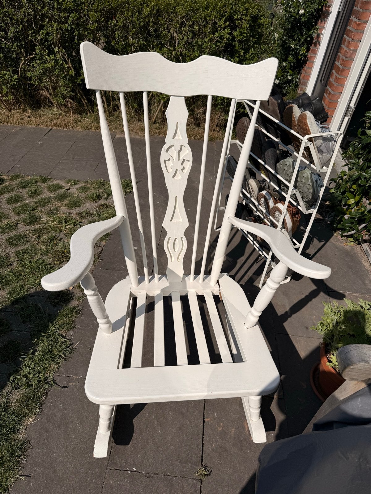 Schommelstoel beschadigd - ideaal voor handige klusser, Huis en Inrichting, Stoelen, Ophalen, Gebruikt, Wit, Eén