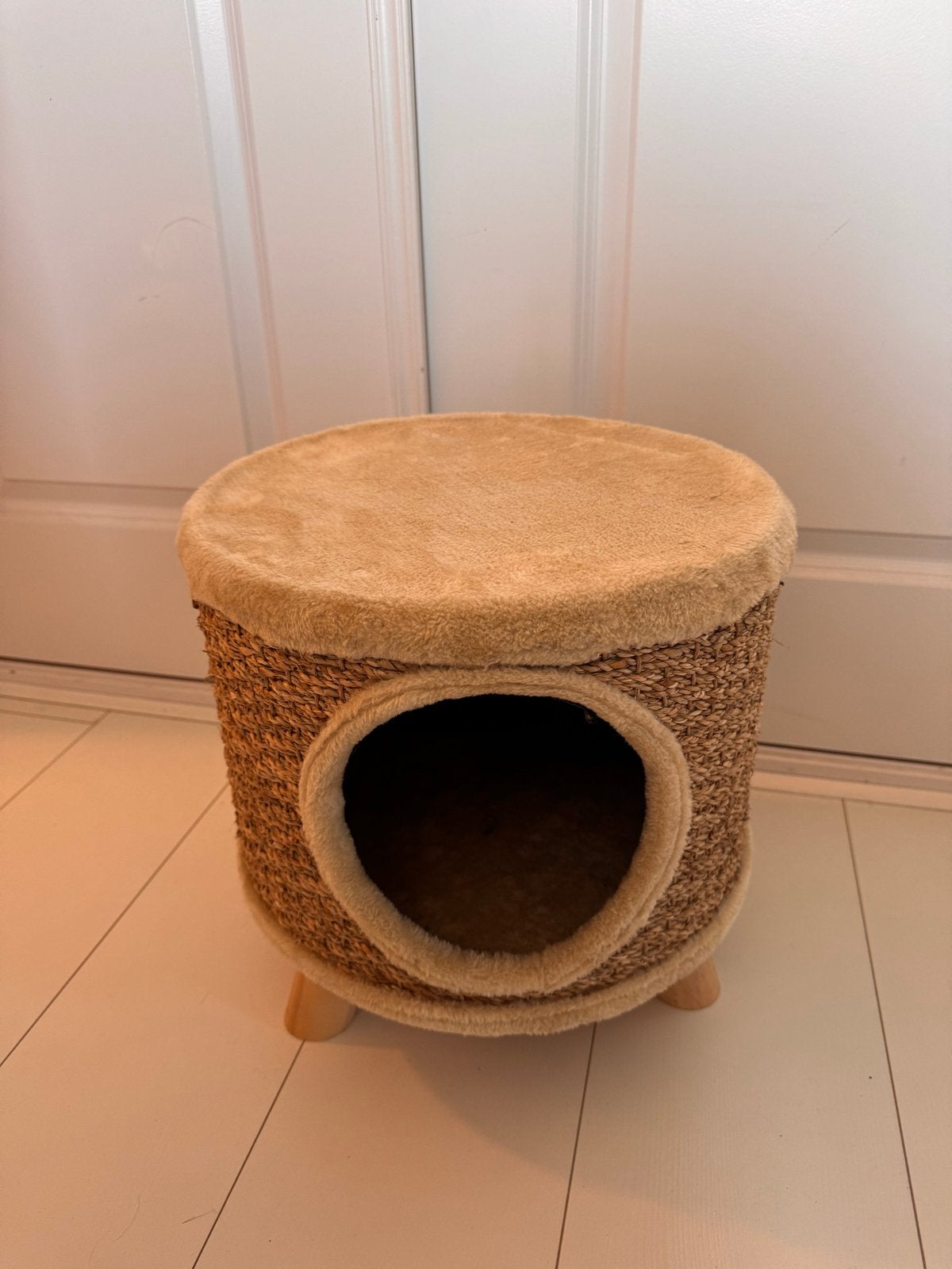 Katten krap mandje, Ophalen