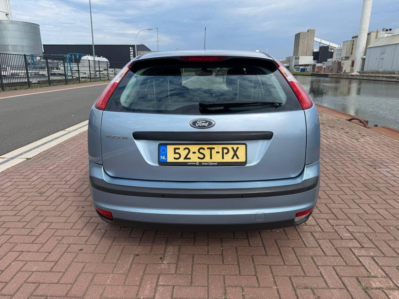 Foto 6 van Ford Focus 1.6-16V Futura
