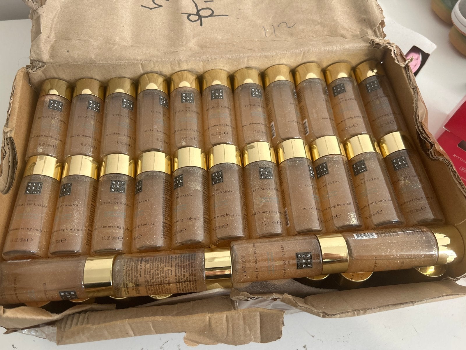 103x Rituals Shimmering Body Oil - Karma (EXP 12-2024), Ophalen of Verzenden, Nieuw, Bodylotion, Crème of Olie