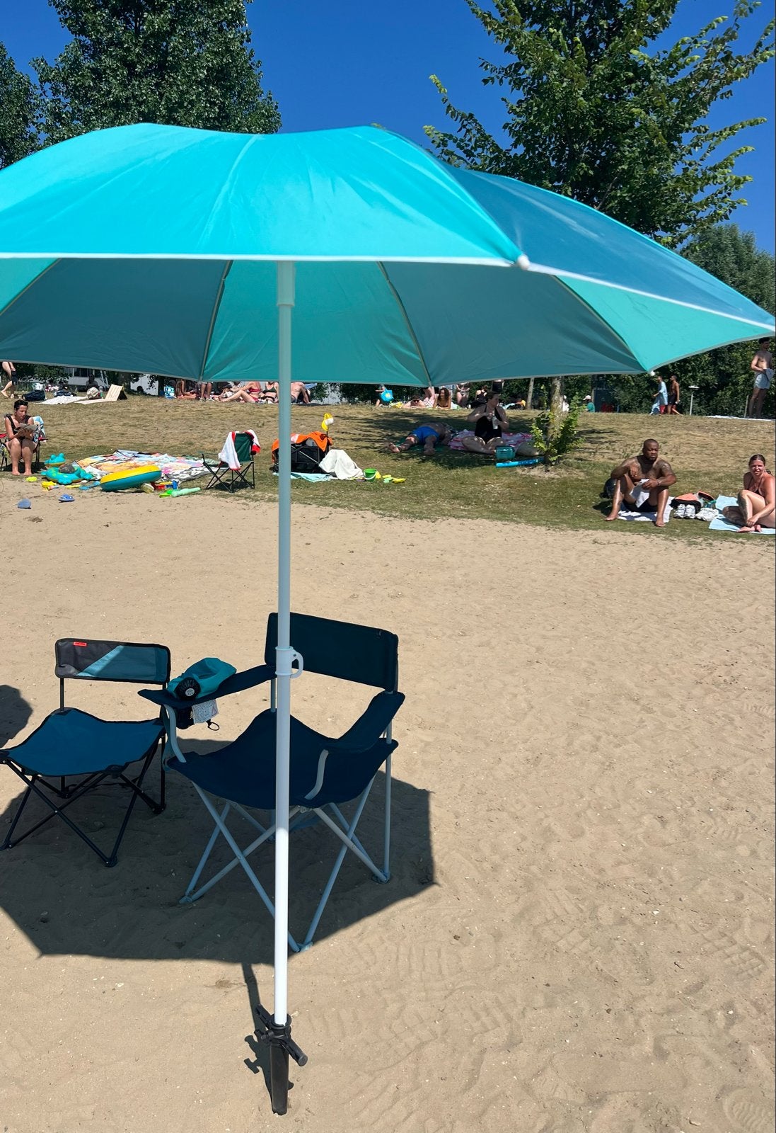 (Beach set) 2 adult chair and 2 kids chair and an umbrella, Ophalen of Verzenden, Gebruikt, Campingstoel