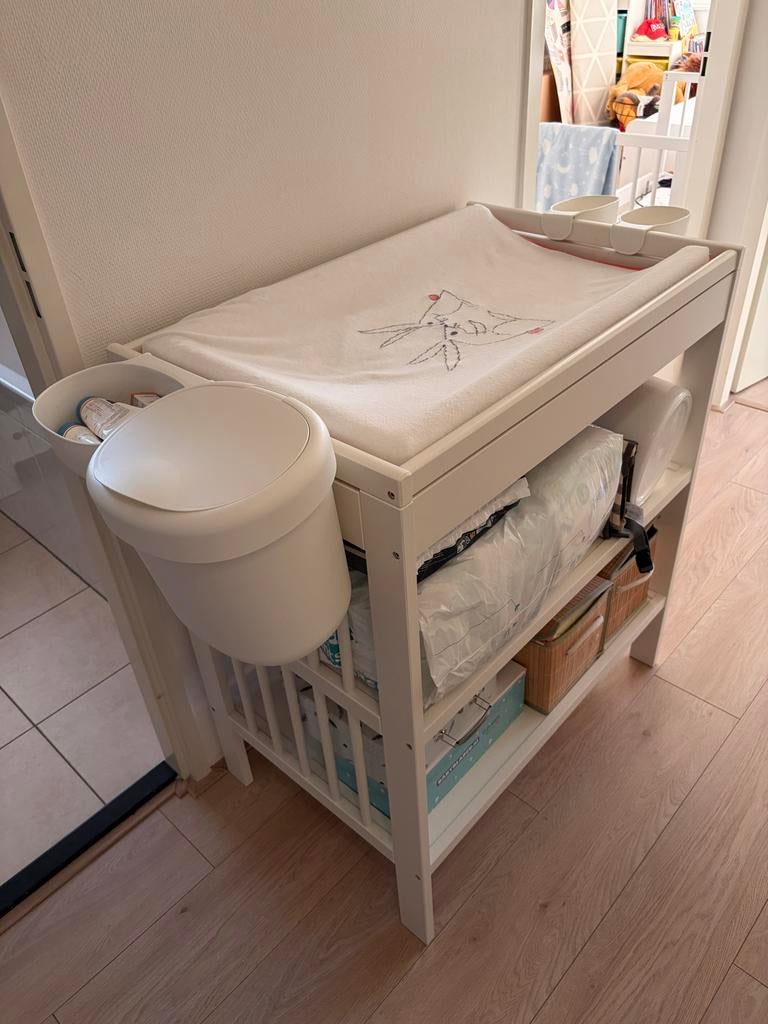 Ikea Gulliver Commode met aankleedkussen en accessoires, Kinderen en Baby's, Kinderkamer | Commodes en Kasten, Ophalen, Gebruikt