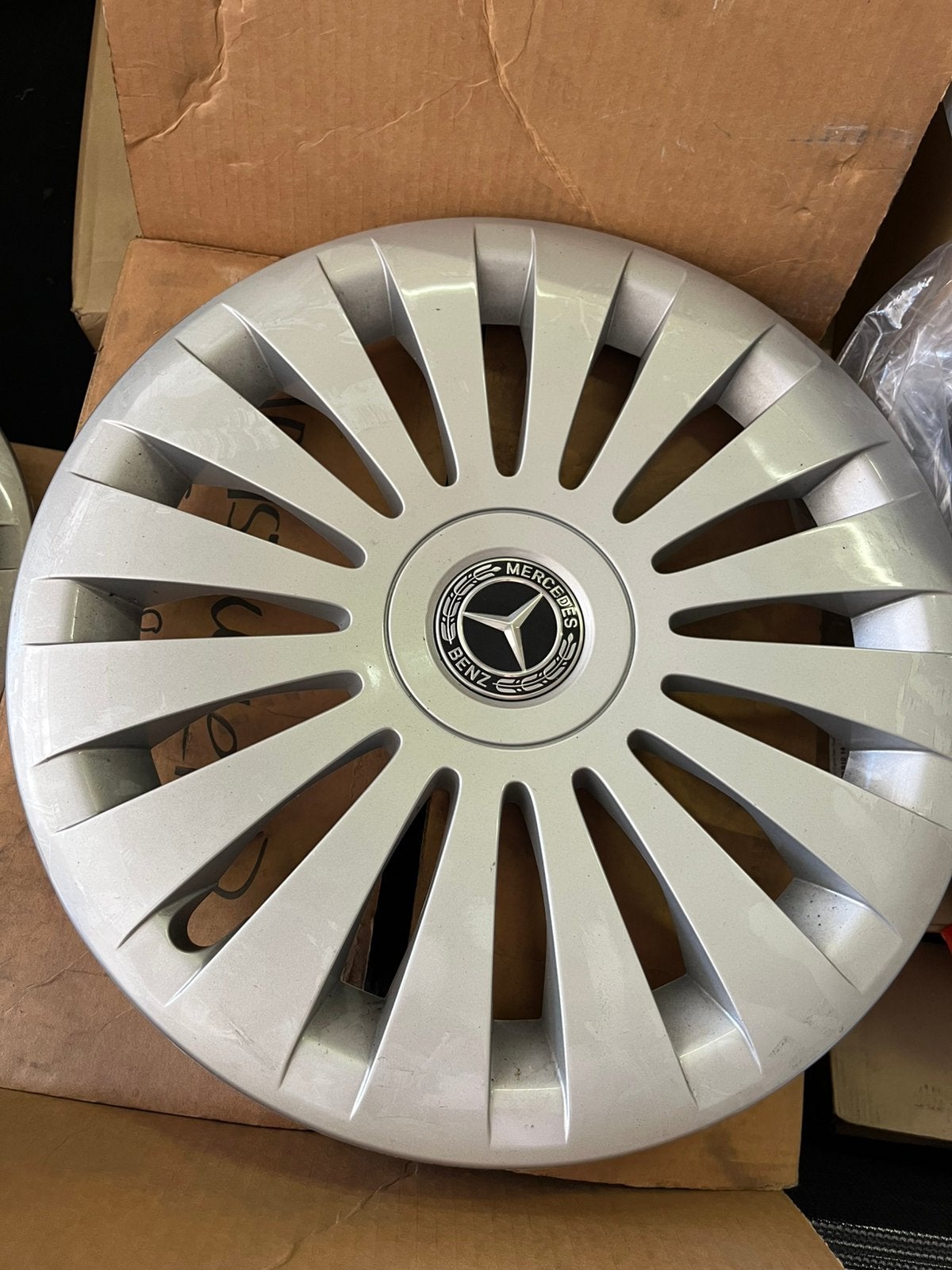 17” originele Mercedes Vito w447 wieldoppen ZGAN, Ophalen, Zo goed als nieuw