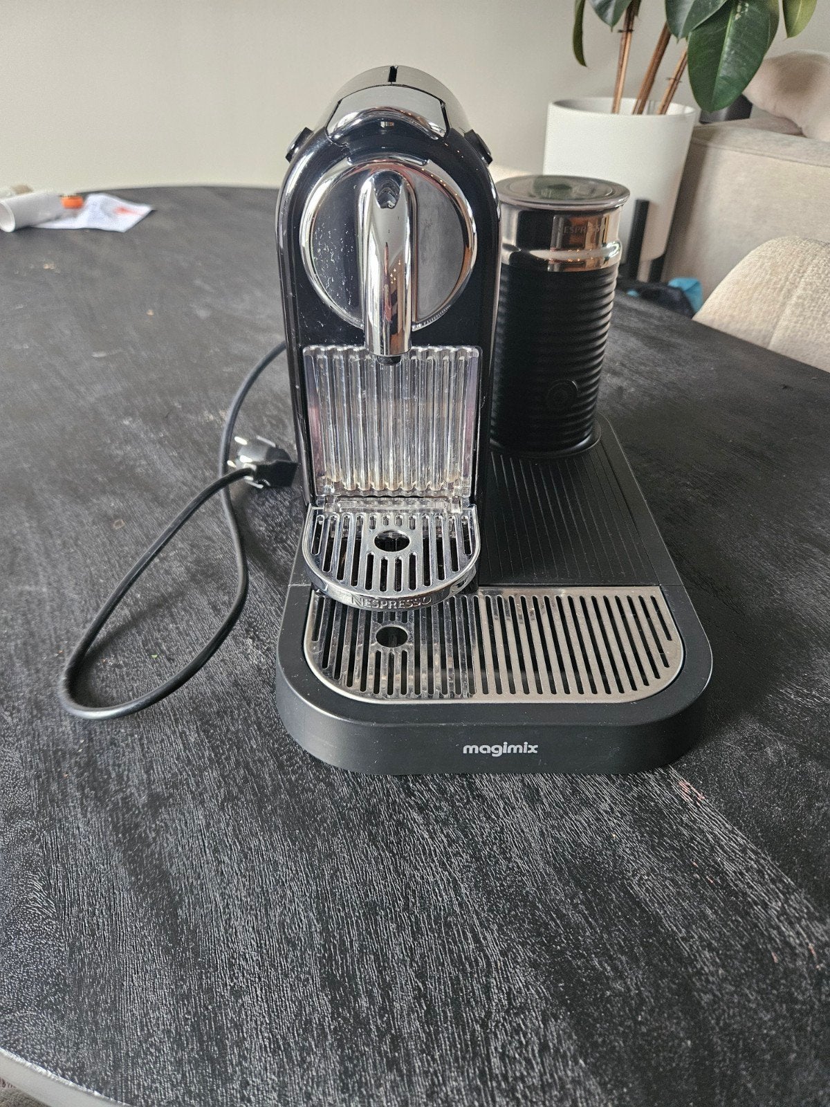 Nespresso Magimix koffiezetapparaat met melkopschuimer, Witgoed en Apparatuur, Ophalen, Gebruikt, Espresso apparaat, 1 kopje