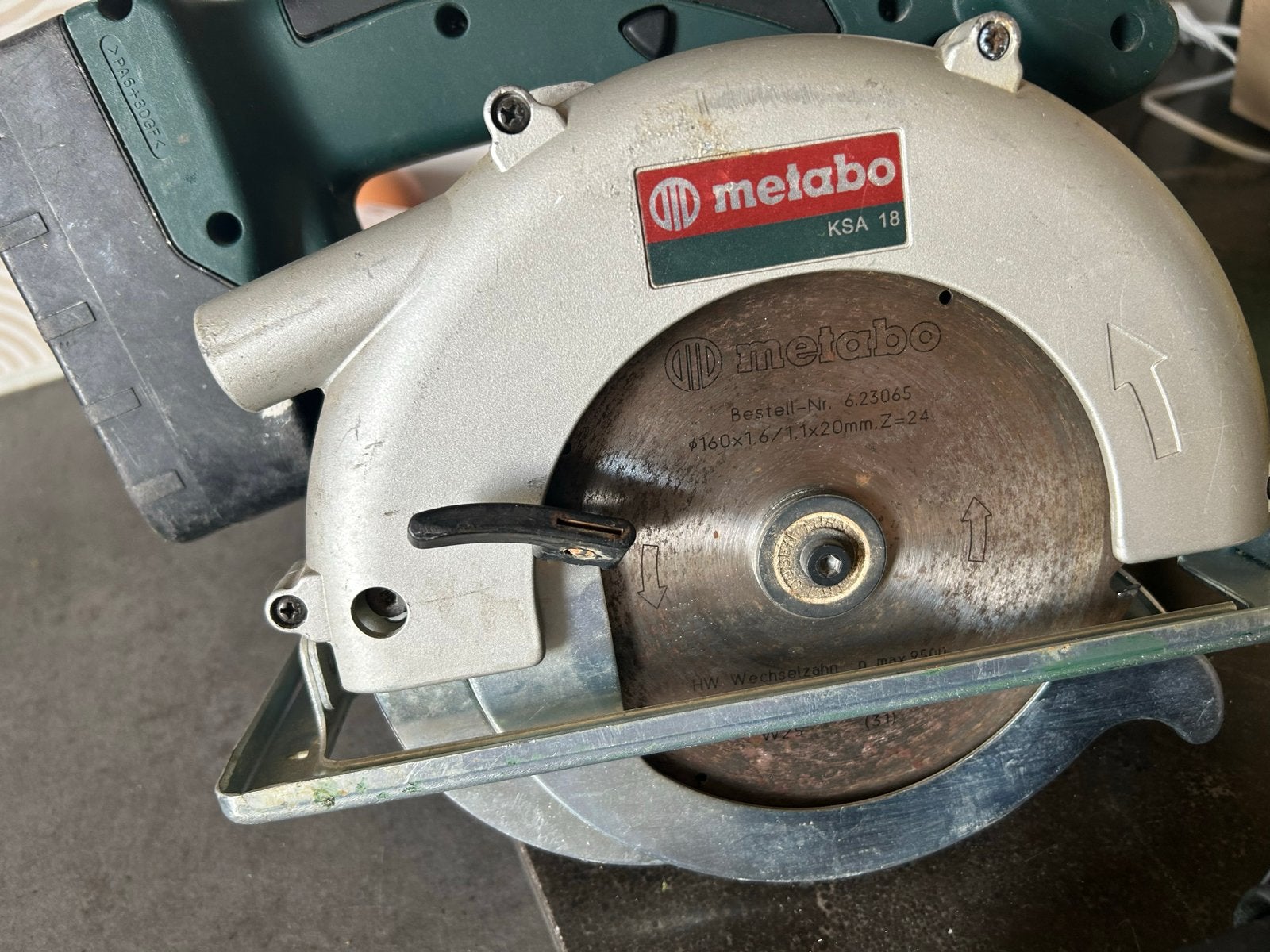 Metabo KSA 18 Accu Cirkelzaag draadloos met Lader, Gebruikt, Cirkelzaag, Ophalen of Verzenden, 30 tot 70 mm