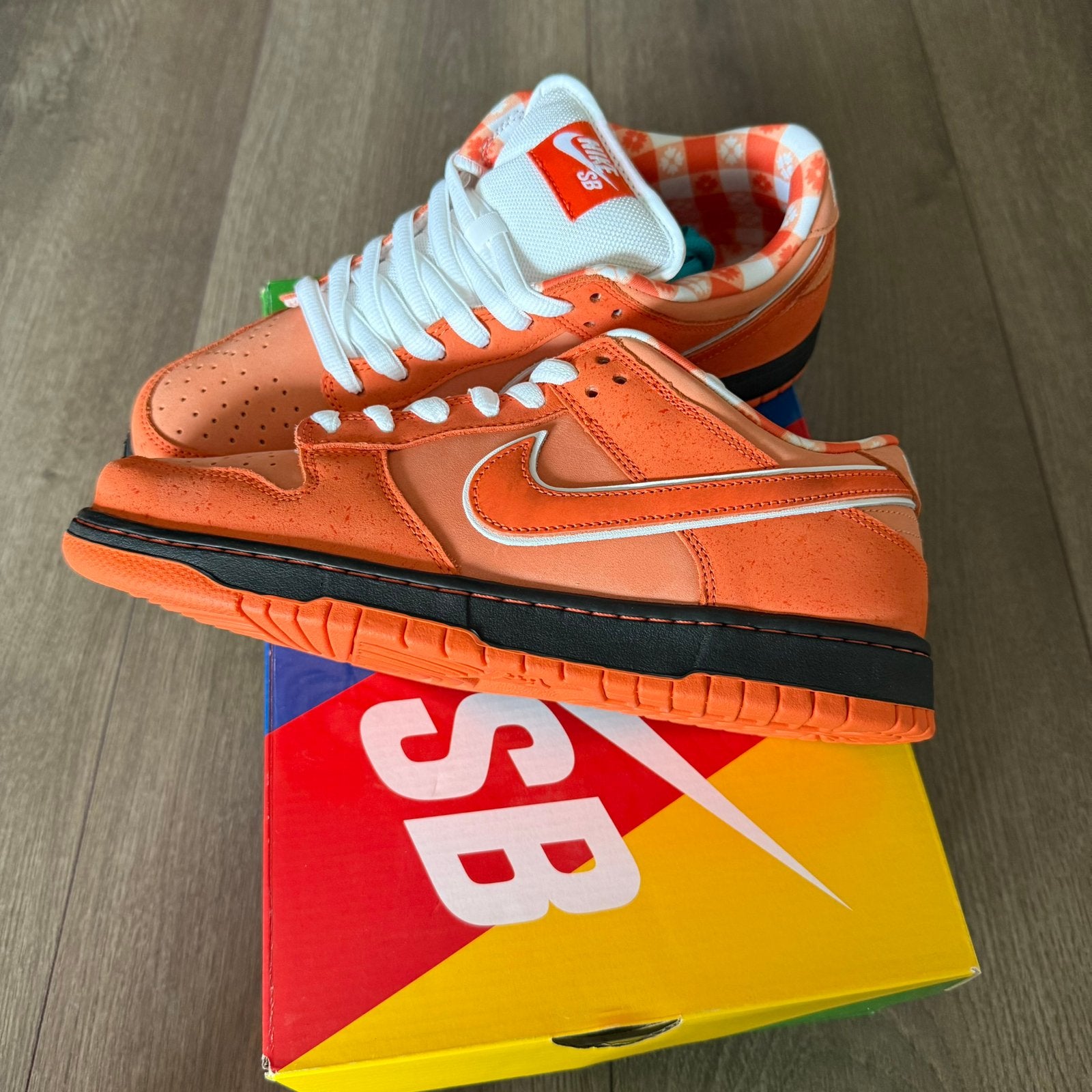 Nike SB dunk low concepts orange lobster maat 43, Overige kleuren, Nieuw, Ophalen of Verzenden, Sneakers of Gympen