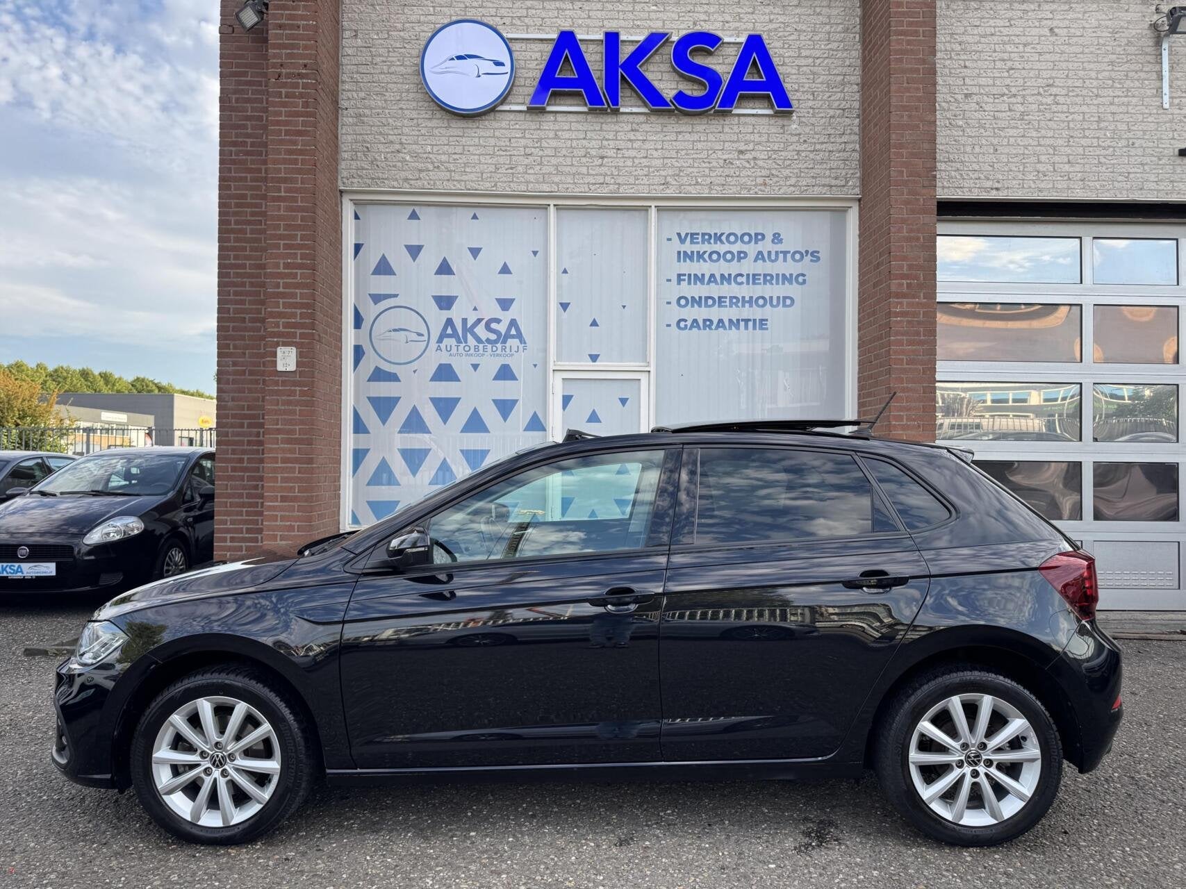 Volkswagen Polo 1.0 TSI 110pk Style DSG Panoramadak Lane Ass, Gebruikt, Zwart, Bedrijf, 3 cilinders