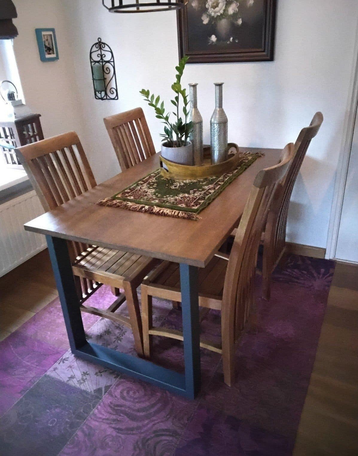 Eettafel, blad massief, onderstel metaal., Ophalen, 100 tot 150 cm, 50 tot 100 cm, Zo goed als nieuw